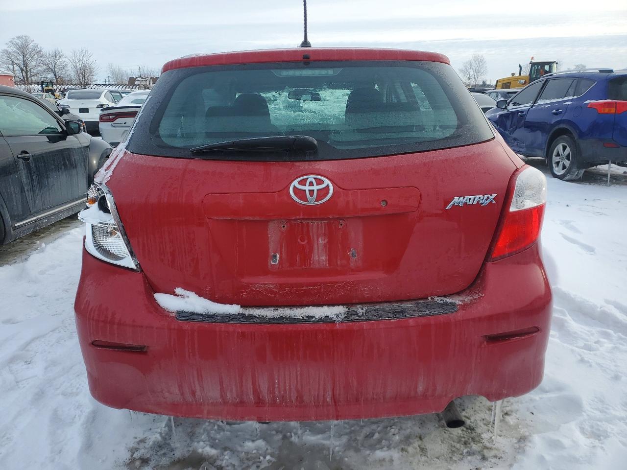 2014 Toyota Matrix Base Red vin: 2T1KU4EE2EC130061