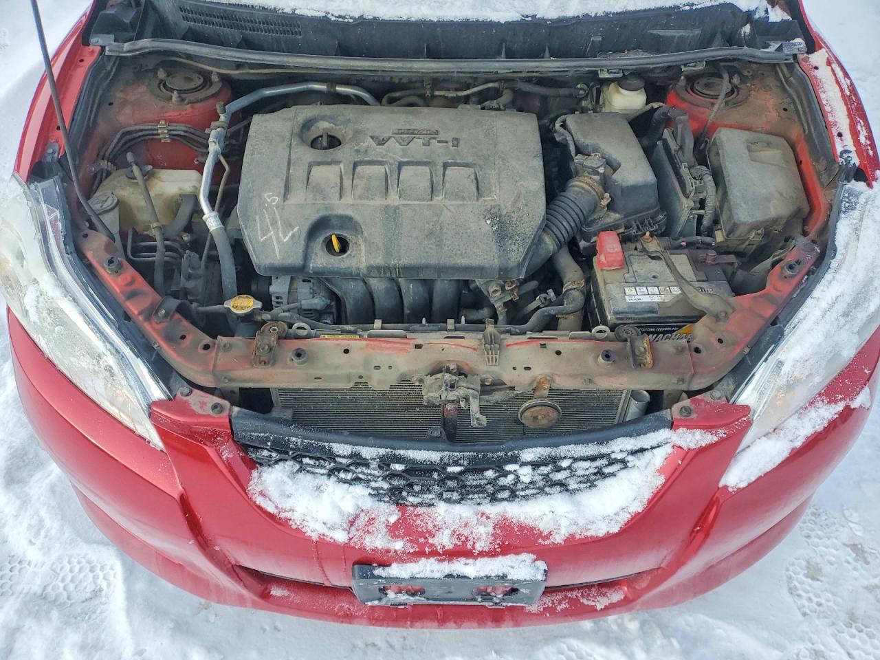 2014 Toyota Matrix Base Red vin: 2T1KU4EE2EC130061