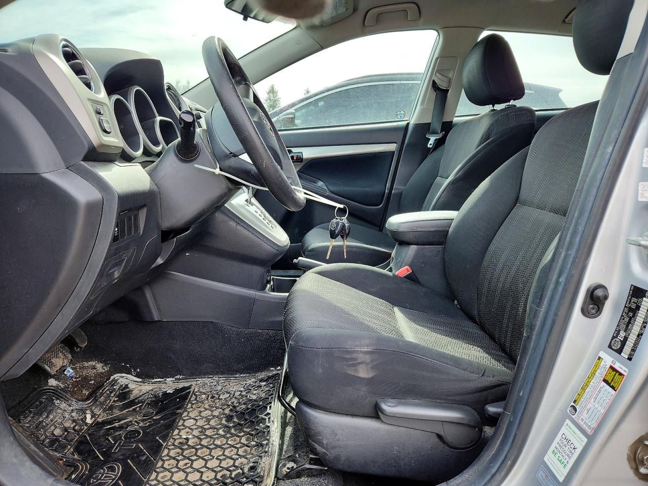 2014 Toyota Matrix Base Silver vin: 2T1KU4EE2EC133333