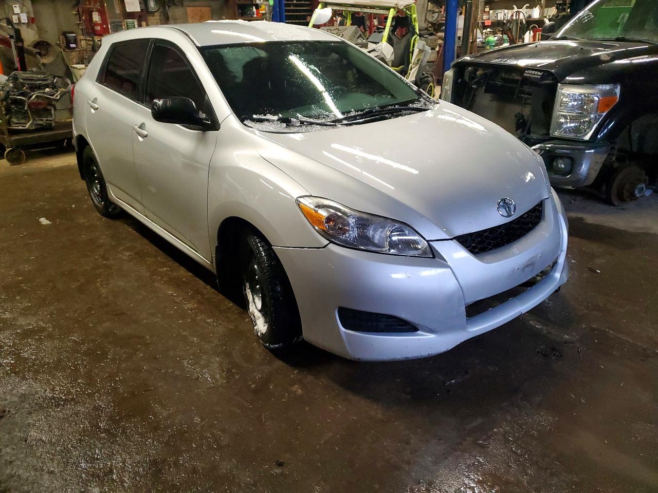 2014 Toyota Matrix Base Серый vin: 2T1KU4EE2EC134076