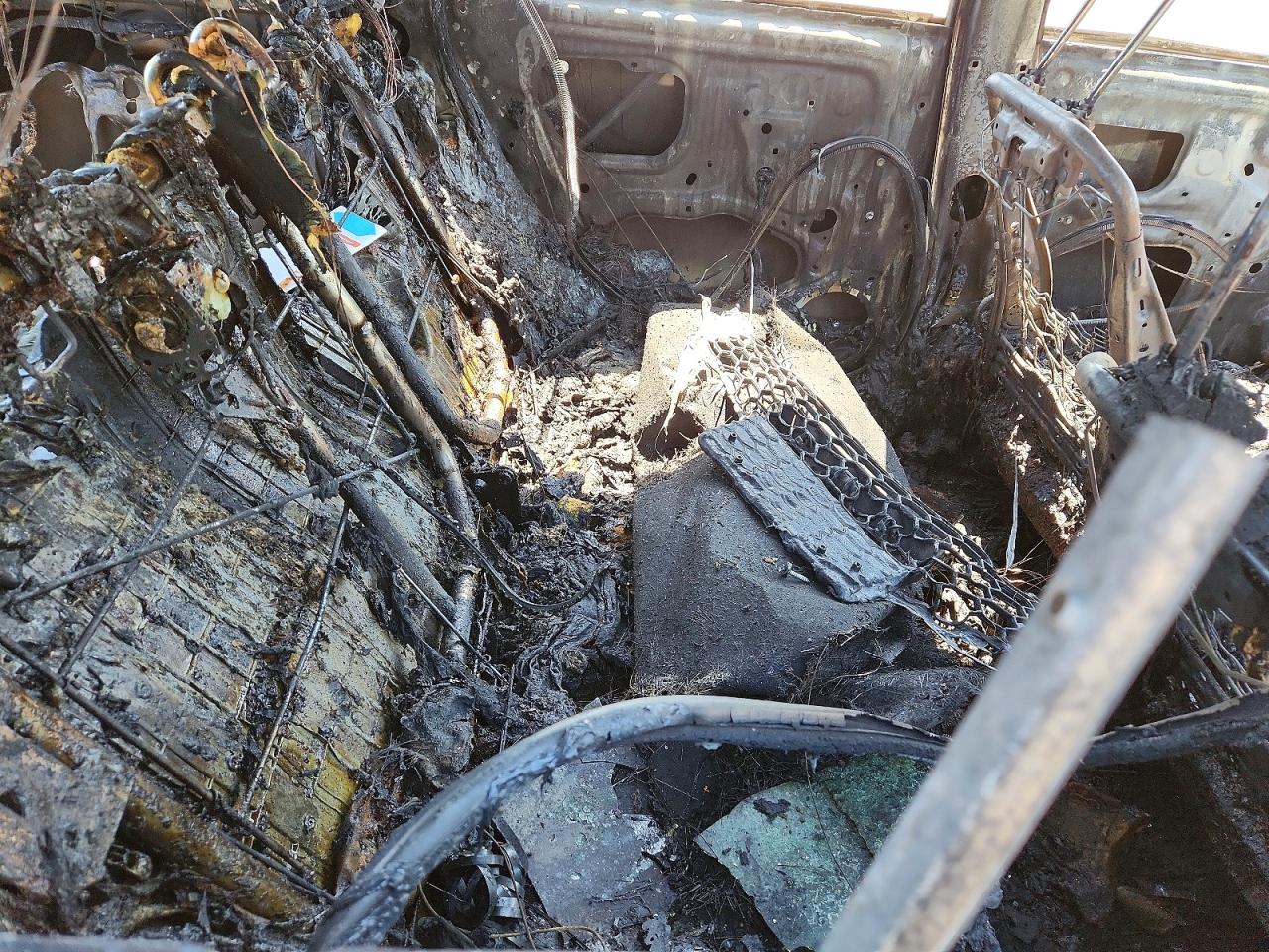 2010 Toyota Matrix Base Burn vin: 2T1KU4EE3AC295949