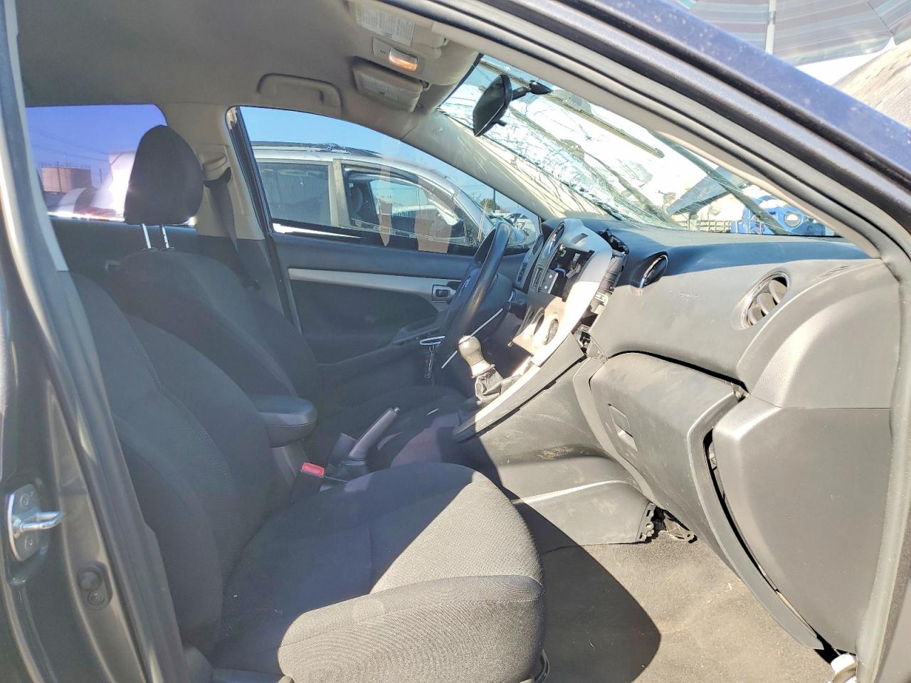 2010 Toyota Matrix Silver vin: 2T1KU4EE3AC419119