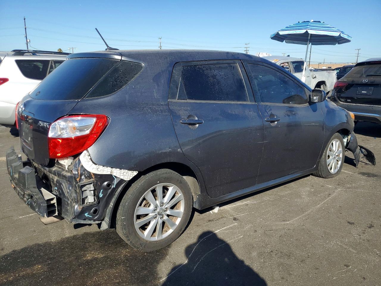 2010 Toyota Matrix Silver vin: 2T1KU4EE3AC419119