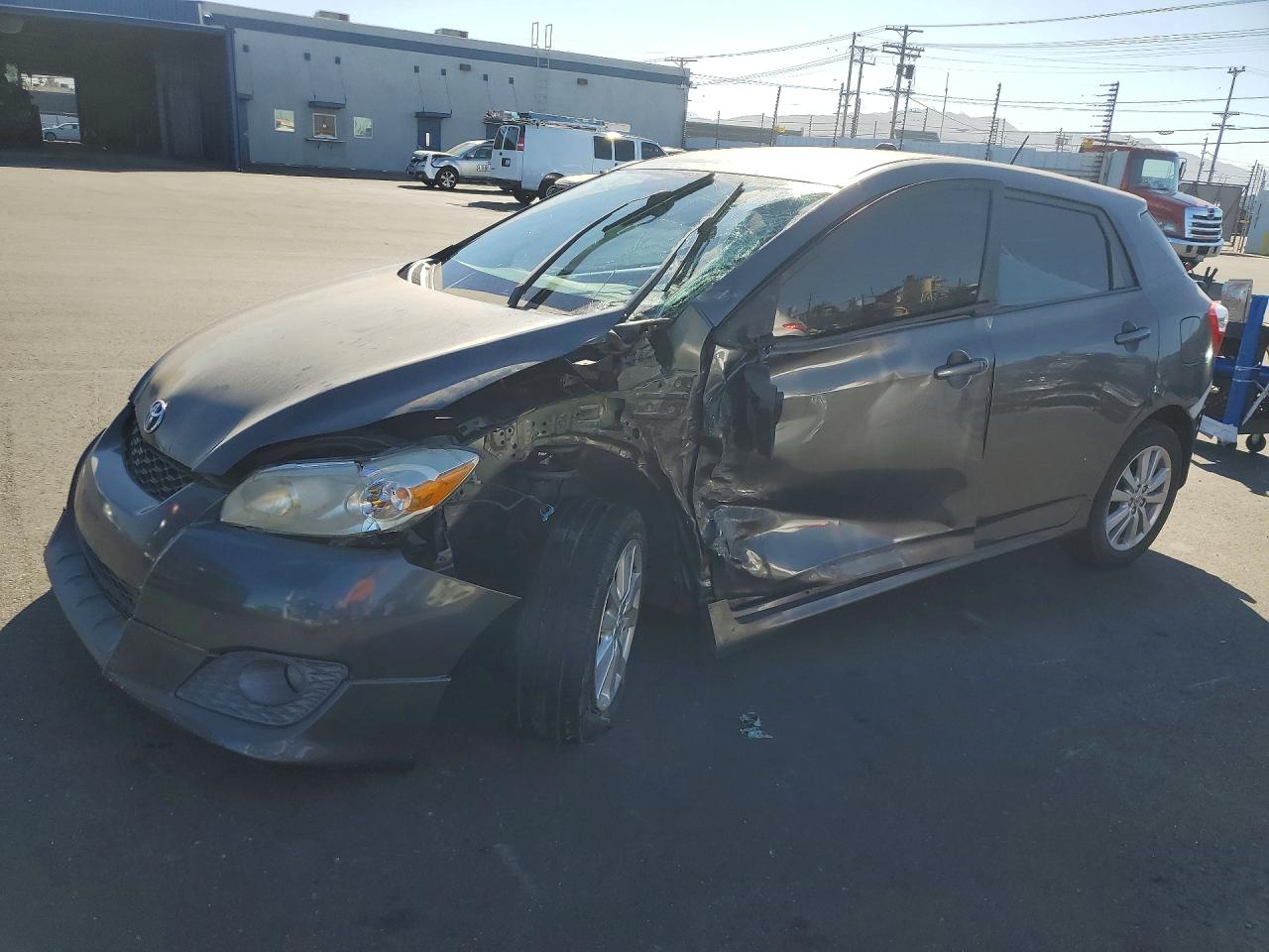 2010 Toyota Matrix Silver vin: 2T1KU4EE3AC419119