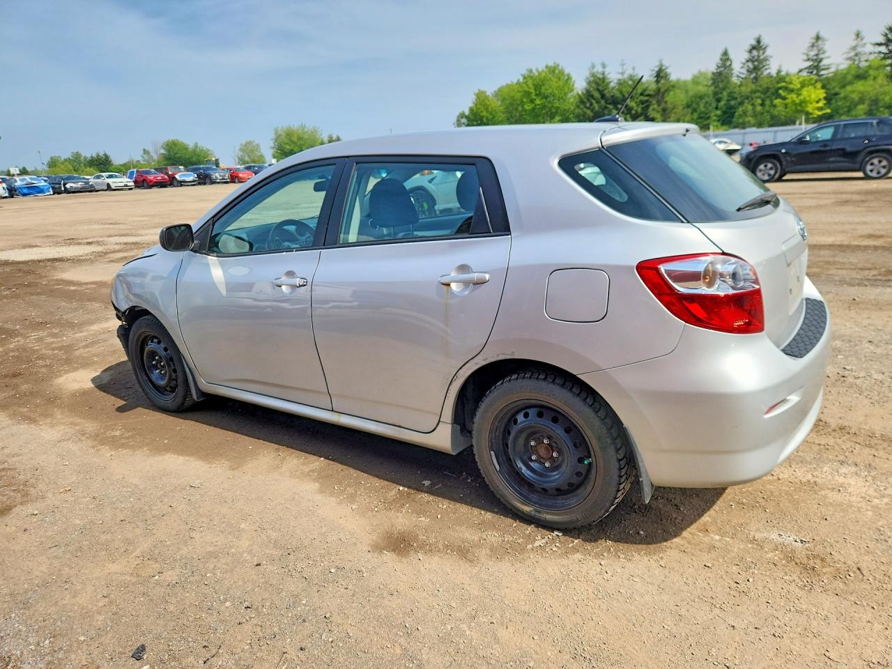 2011 Toyota Matrix Base Silver vin: 2T1KU4EE3BC629897