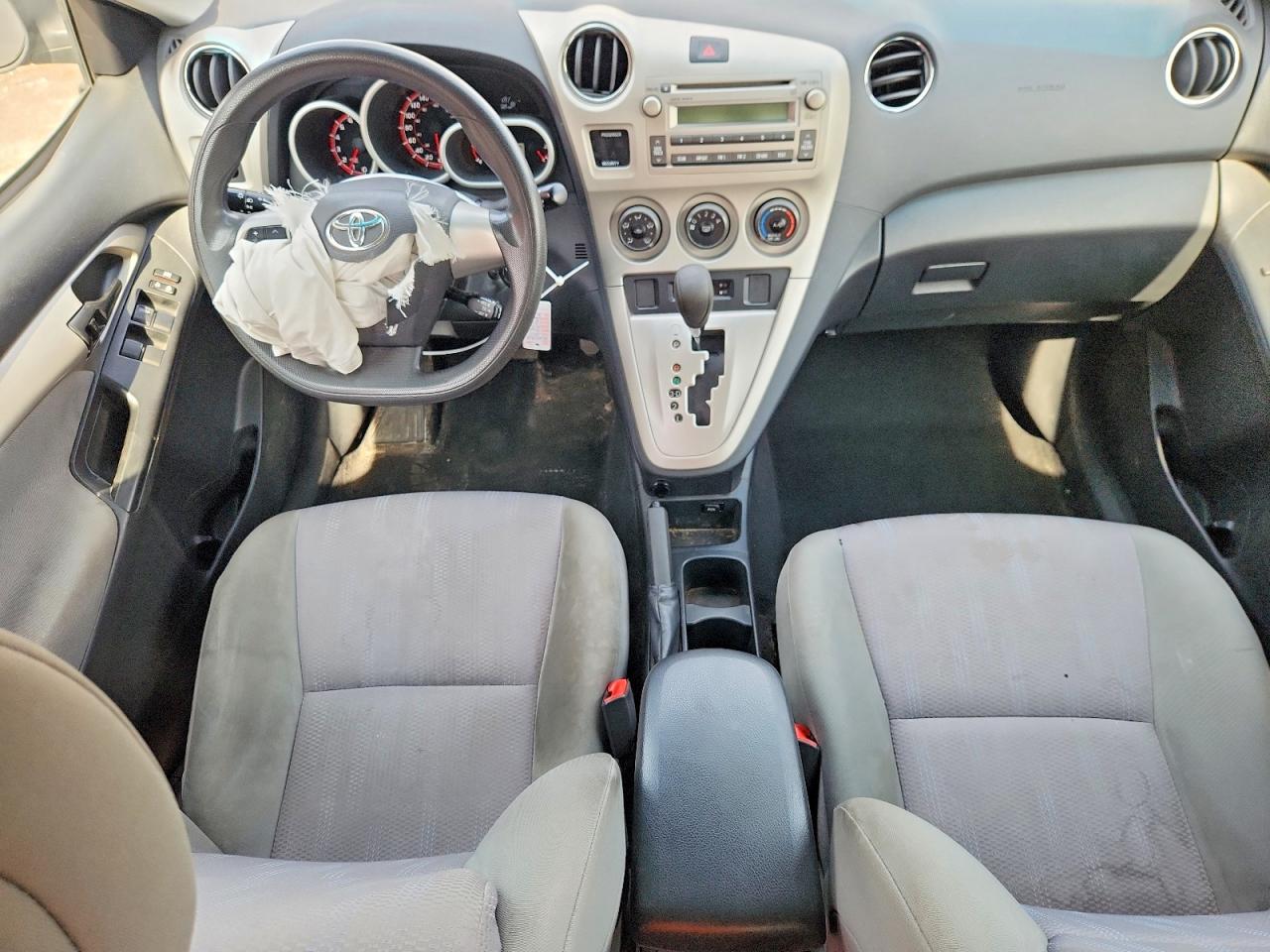 2011 Toyota Matrix Base Silver vin: 2T1KU4EE3BC629897