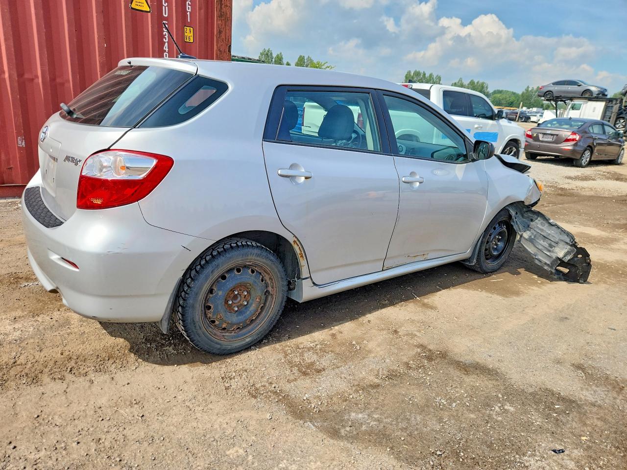 2011 Toyota Matrix Base Silver vin: 2T1KU4EE3BC629897