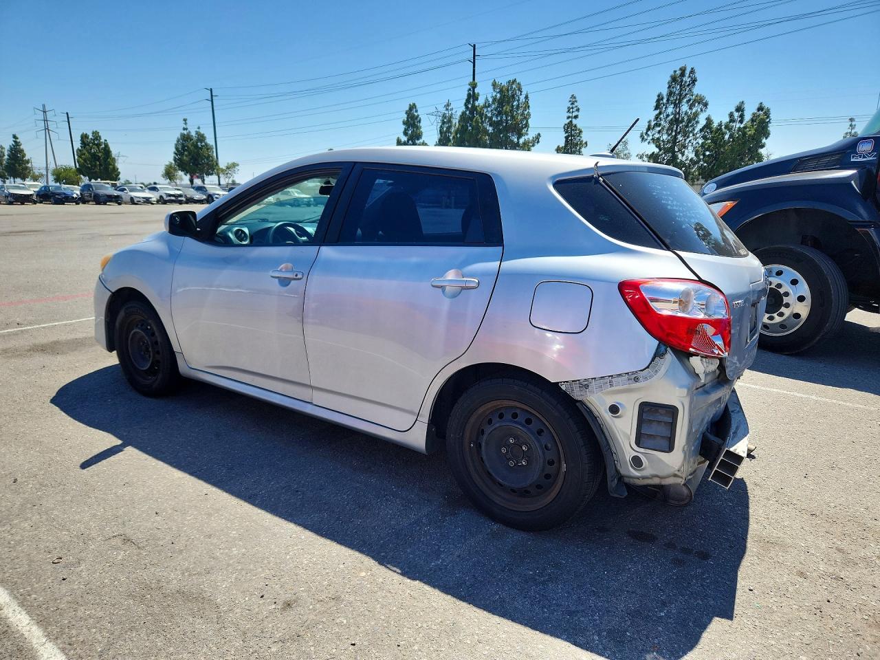 2010 Toyota Matrix Base Silver vin: 2T1KU4EE4AC344818