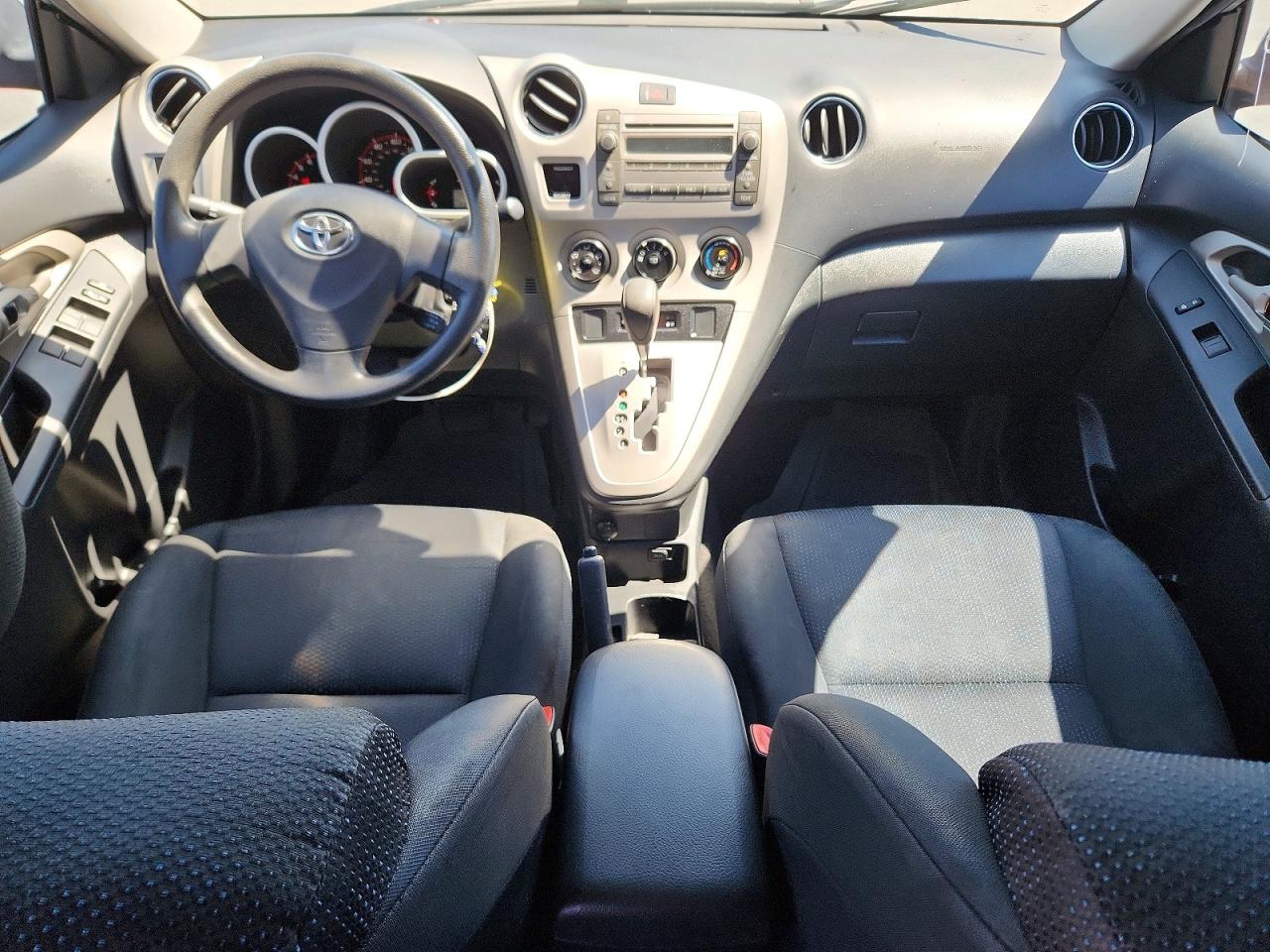 2010 Toyota Matrix Base Silver vin: 2T1KU4EE4AC344818