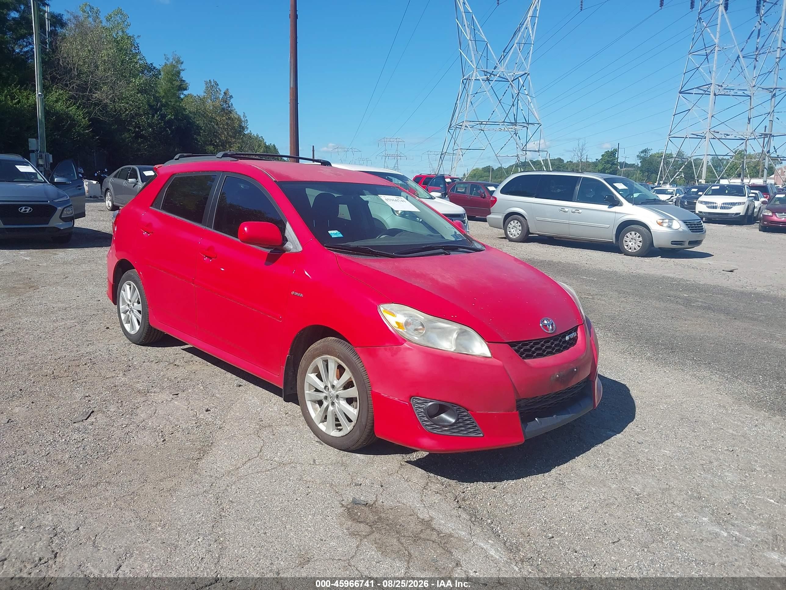 2010 Toyota Matrix   Red vin: 2T1KU4EE4AC365961