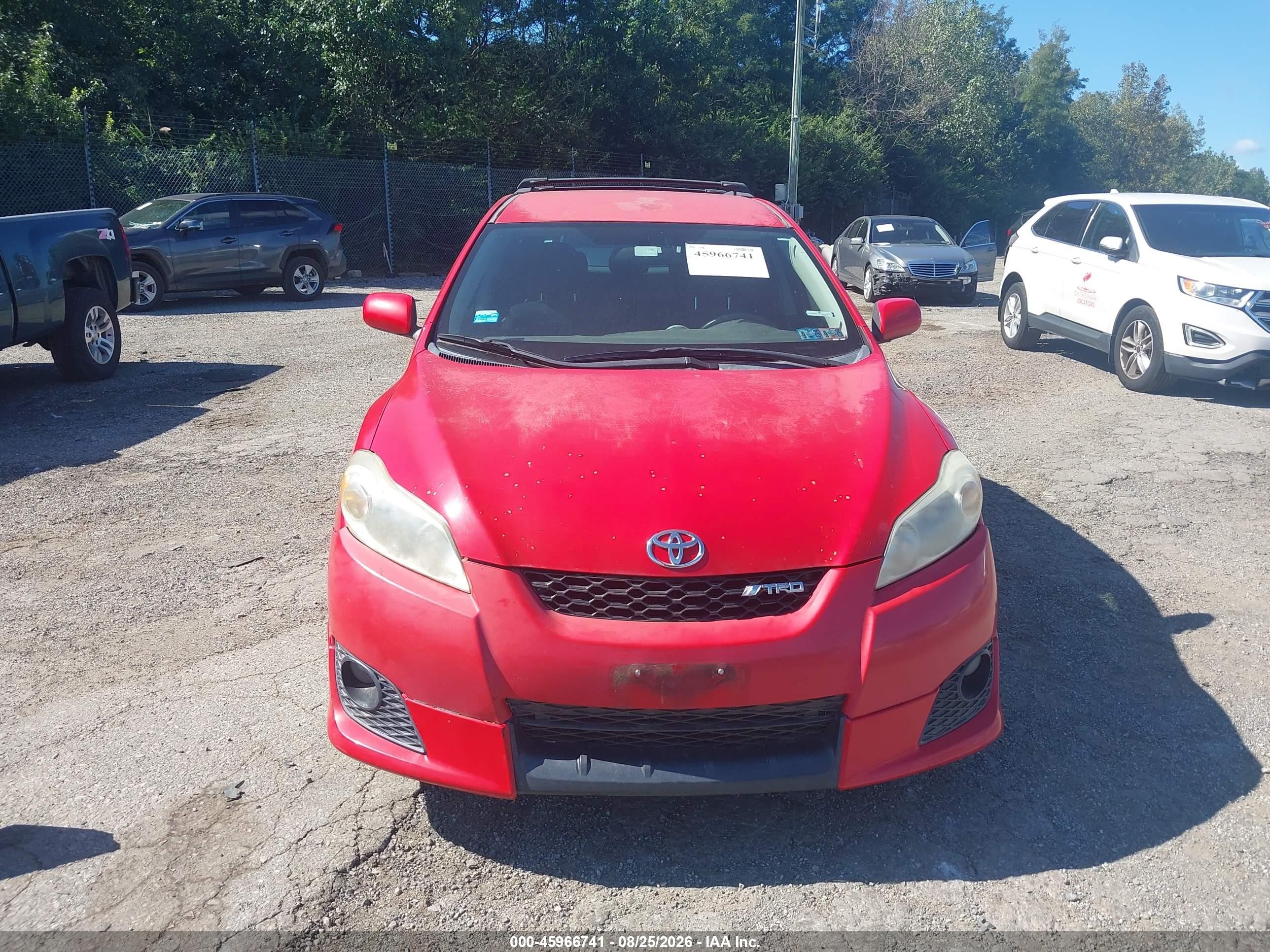 2010 Toyota Matrix   Red vin: 2T1KU4EE4AC365961