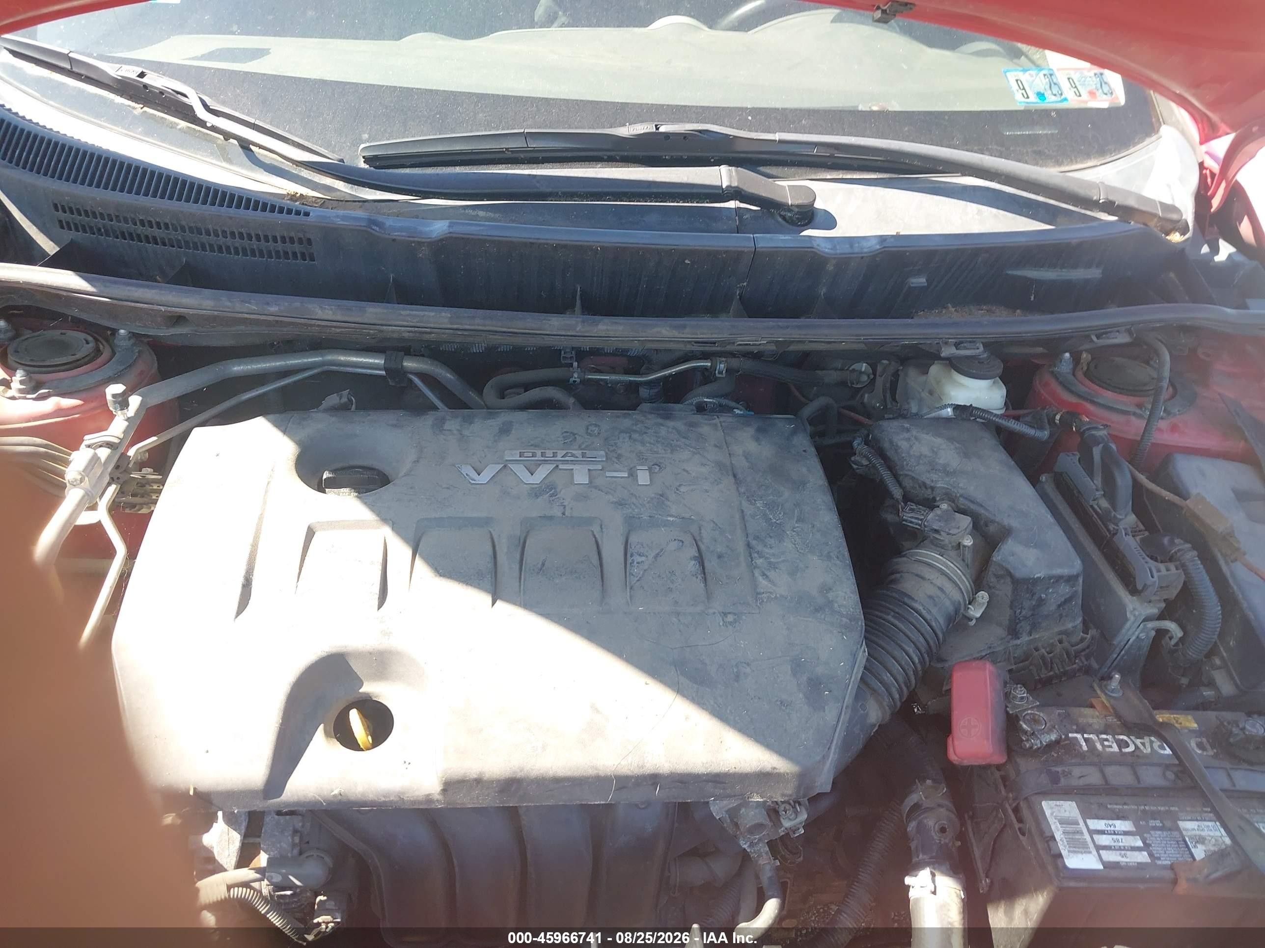 2010 Toyota Matrix   Red vin: 2T1KU4EE4AC365961