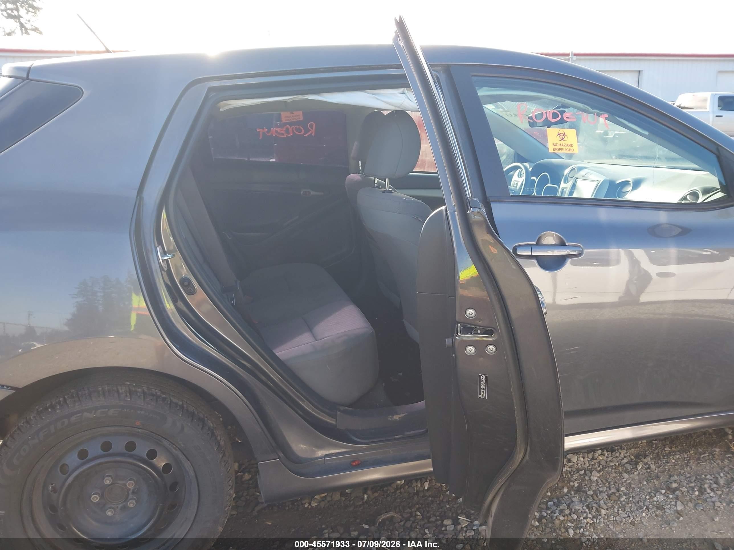 2010 Toyota Matrix   Gray vin: 2T1KU4EE4AC385501