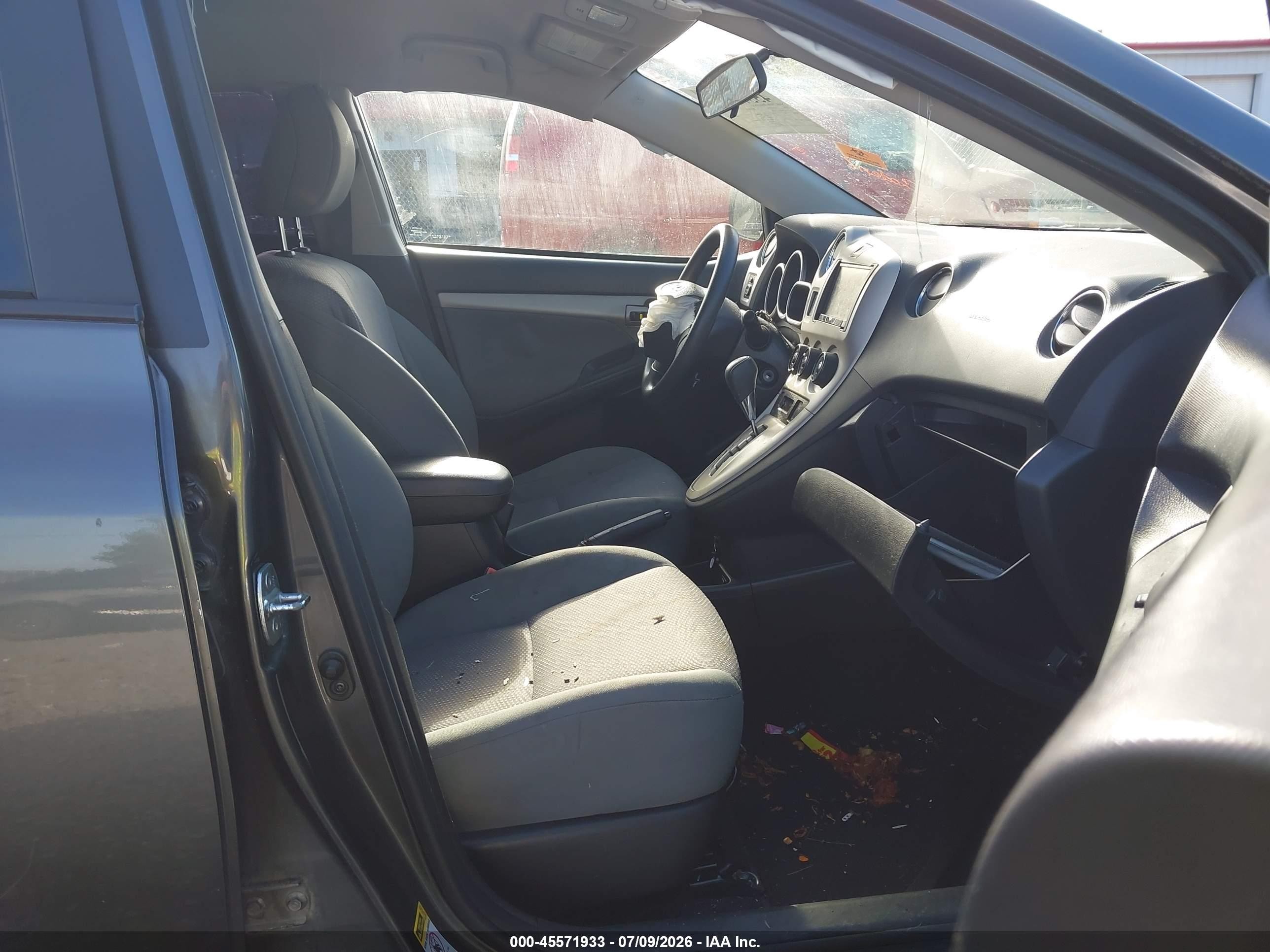 2010 Toyota Matrix   Gray vin: 2T1KU4EE4AC385501