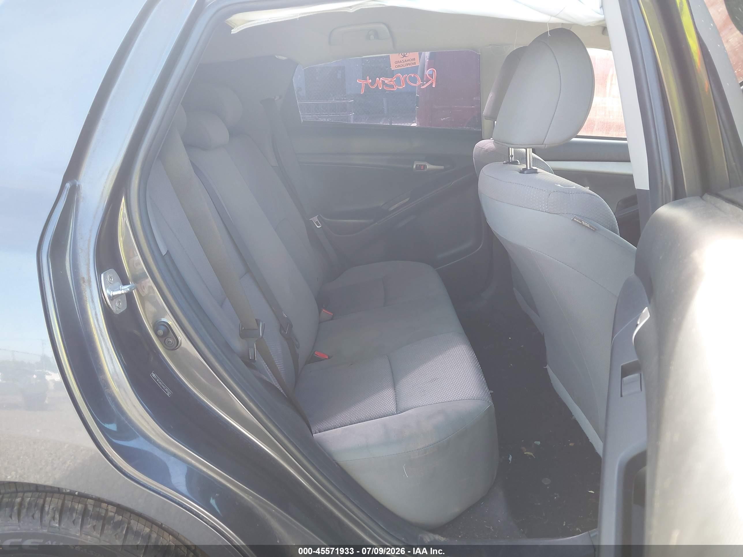 2010 Toyota Matrix   Gray vin: 2T1KU4EE4AC385501