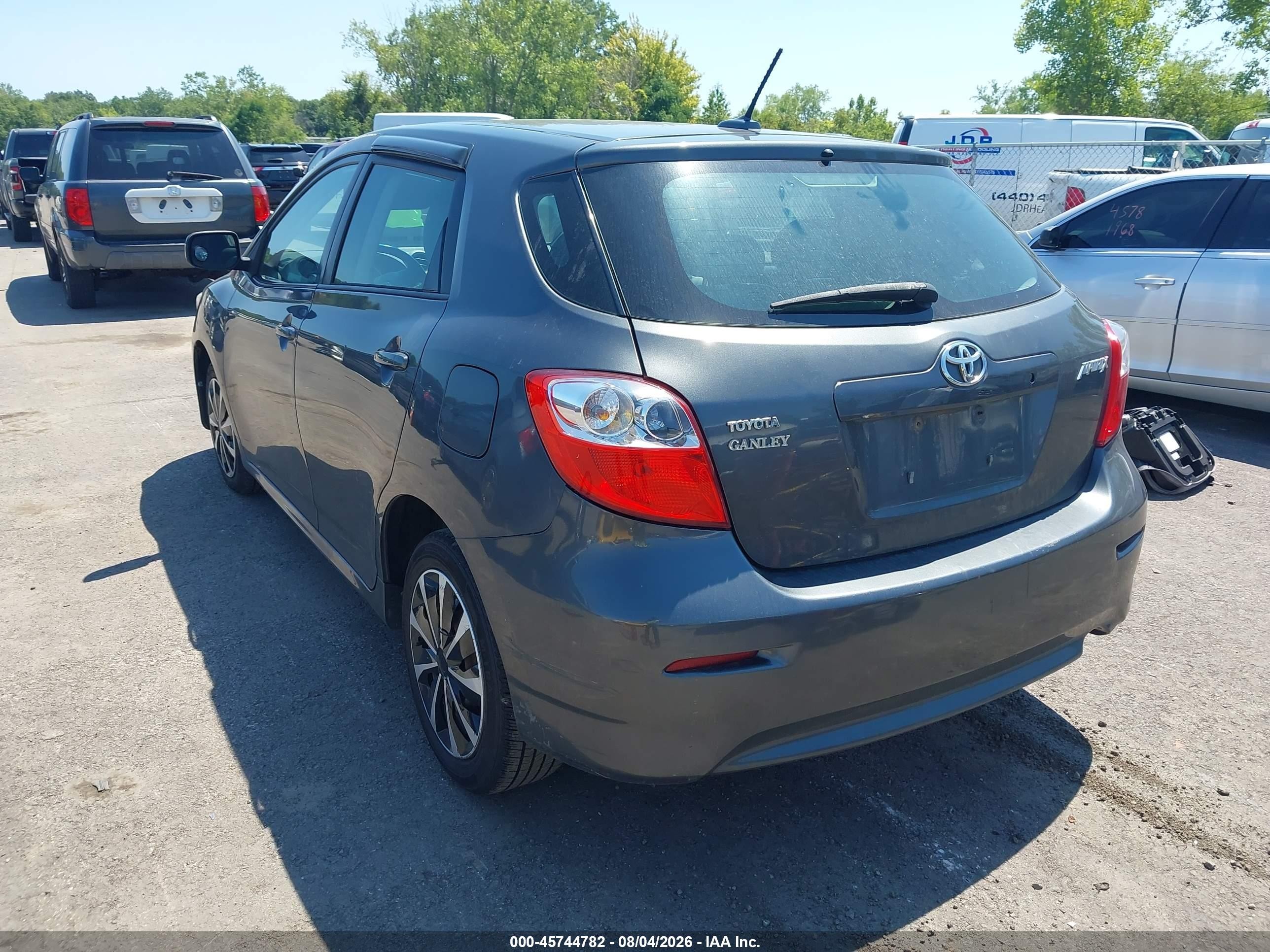 2010 Toyota Matrix   Gray vin: 2T1KU4EE4AC474128