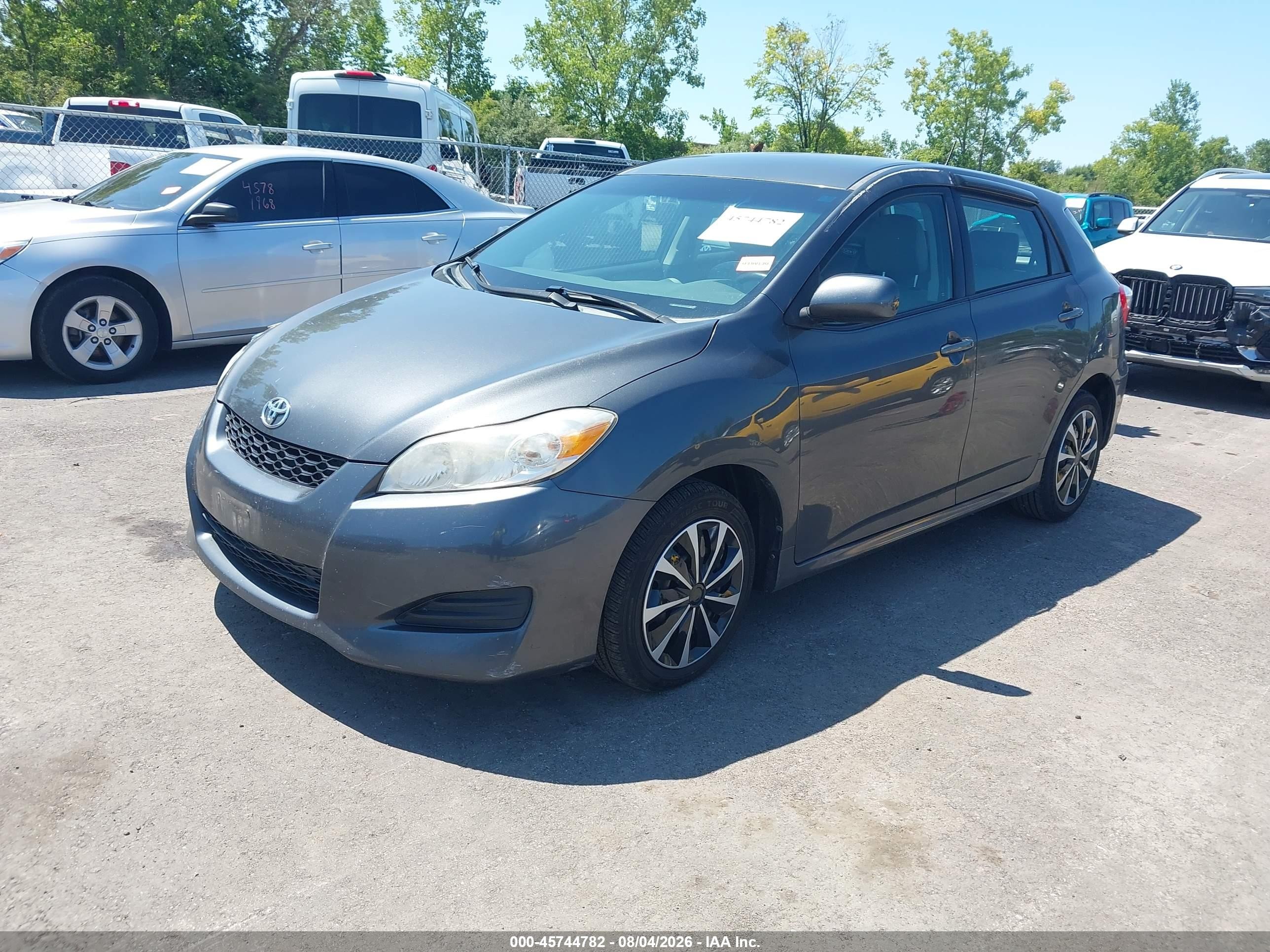 2010 Toyota Matrix   Gray vin: 2T1KU4EE4AC474128