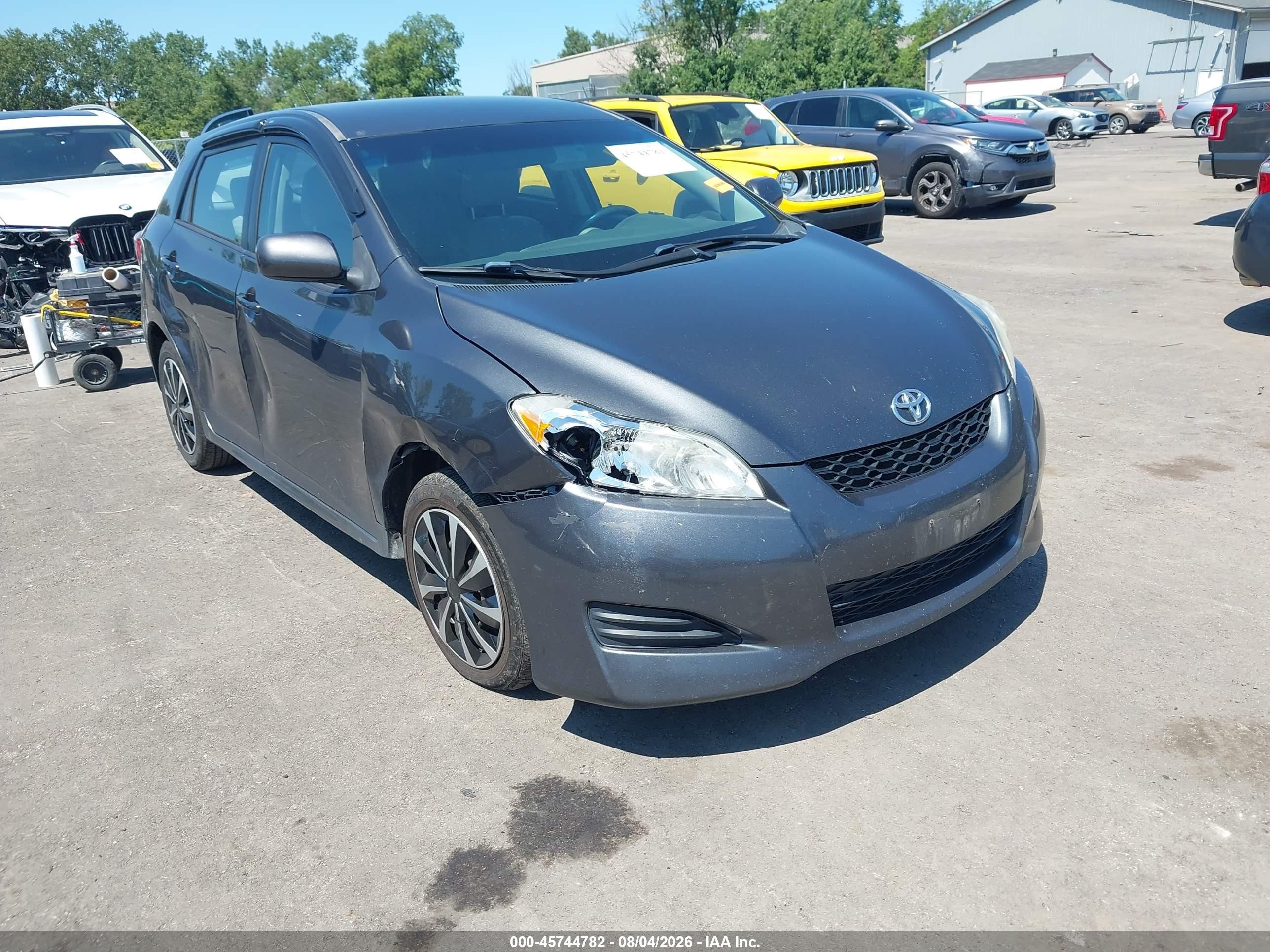 2010 Toyota Matrix   Gray vin: 2T1KU4EE4AC474128