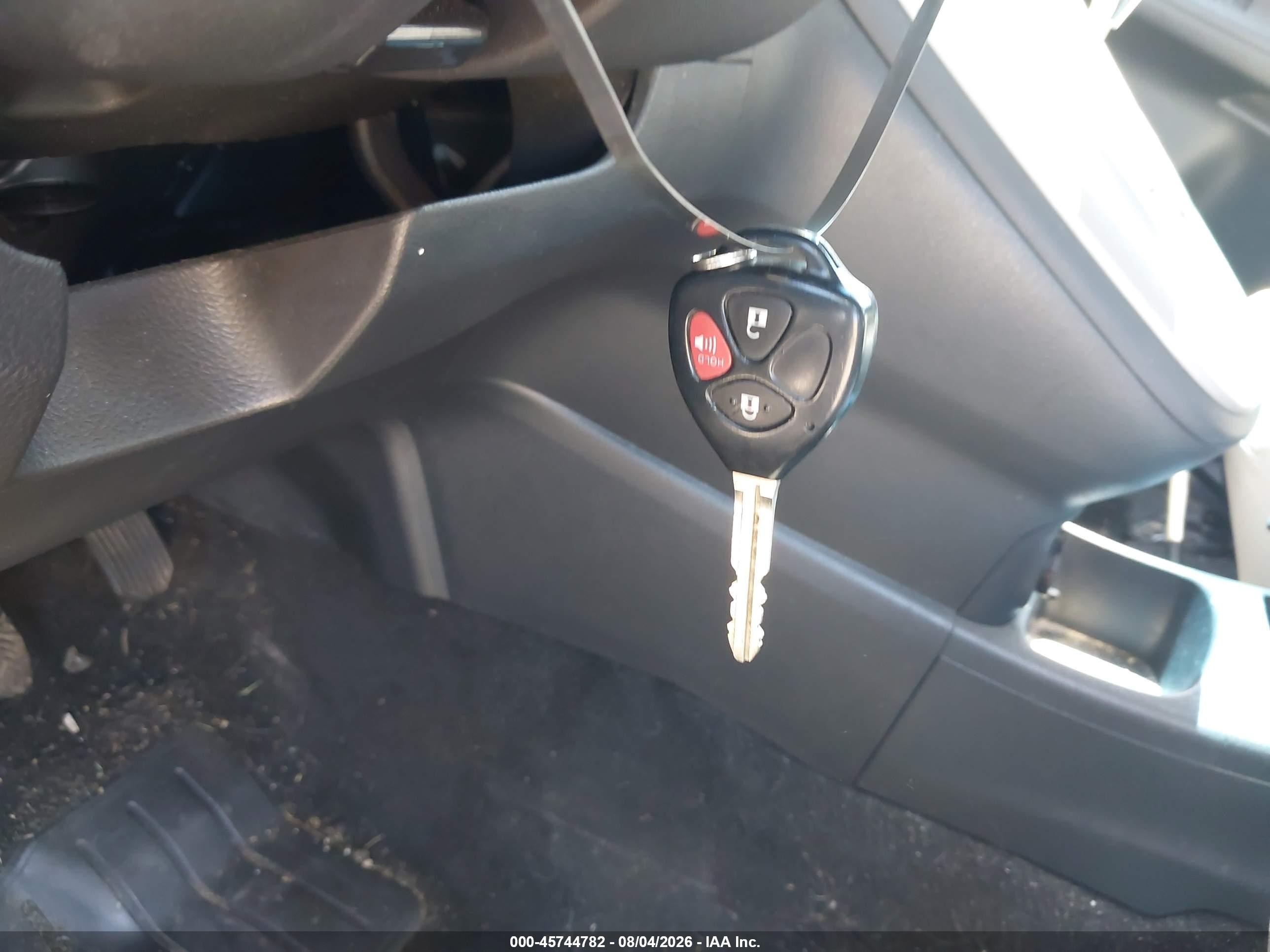 2010 Toyota Matrix   Gray vin: 2T1KU4EE4AC474128