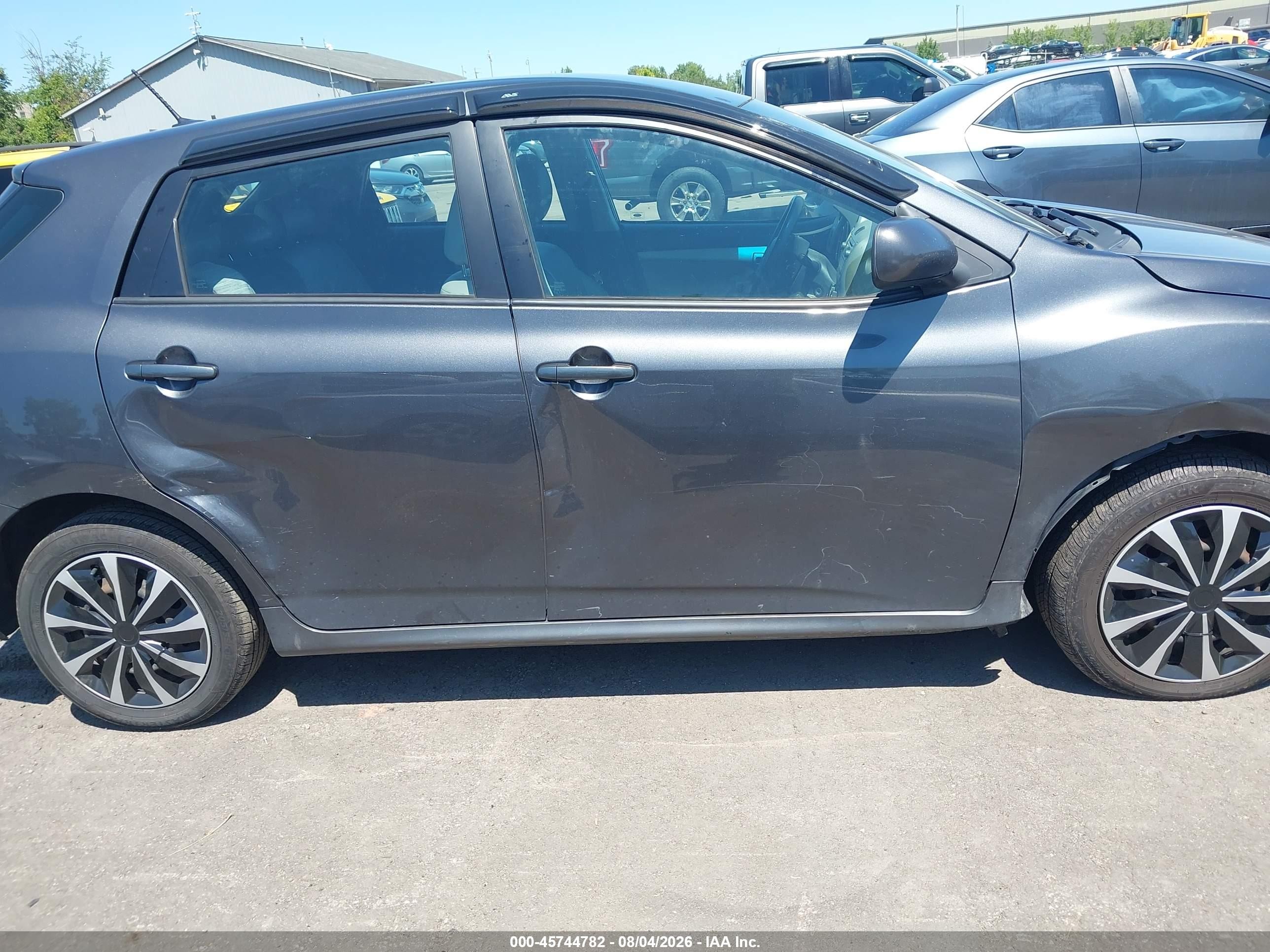 2010 Toyota Matrix   Gray vin: 2T1KU4EE4AC474128
