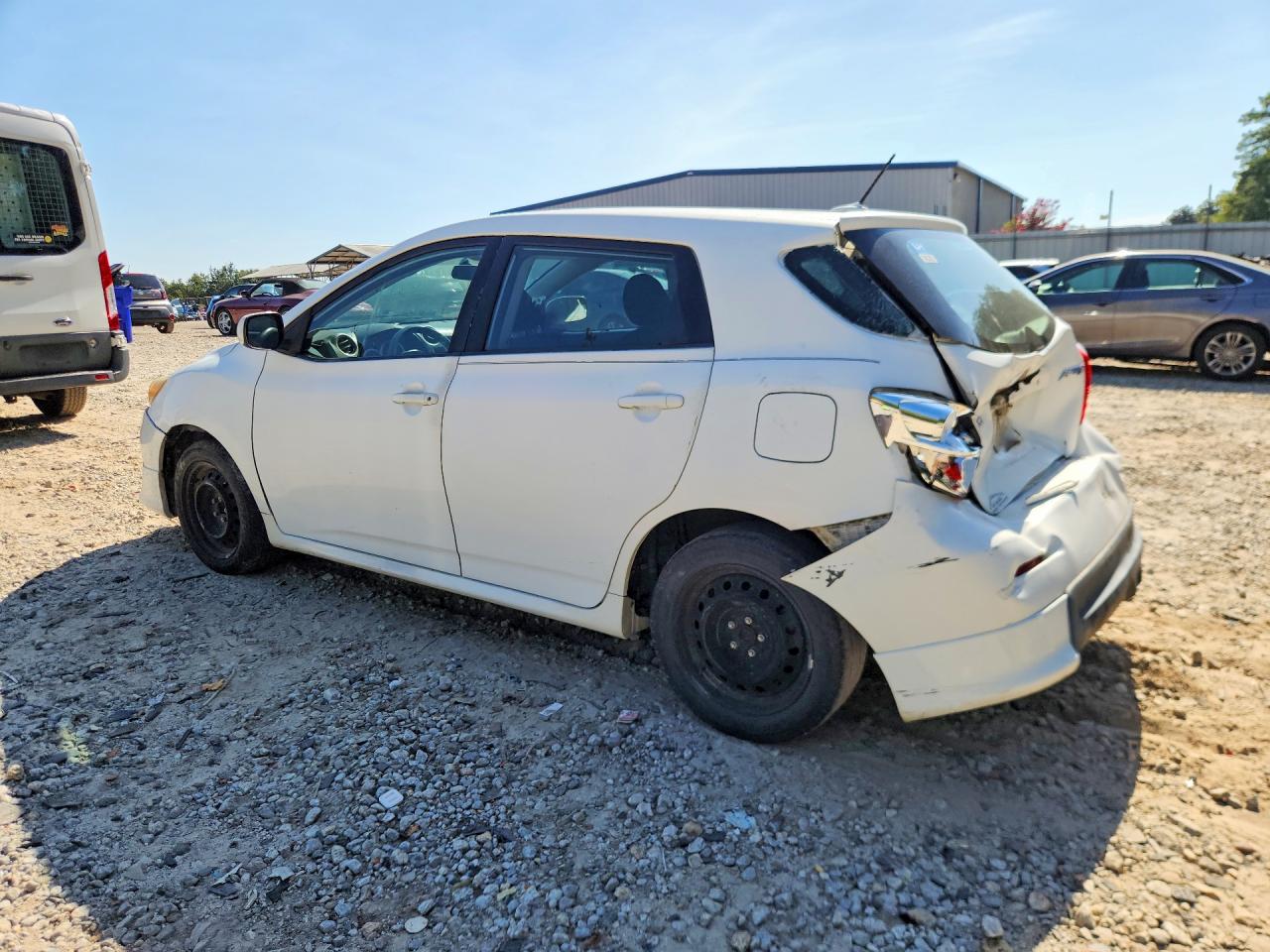 2010 Toyota Matrix Base White vin: 2T1KU4EE4AC493794