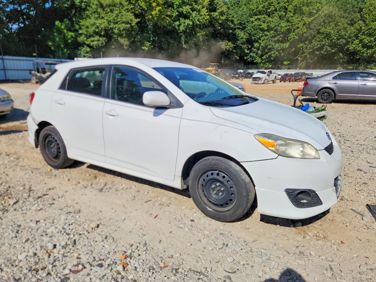 2010 Toyota Matrix Base White vin: 2T1KU4EE4AC493794
