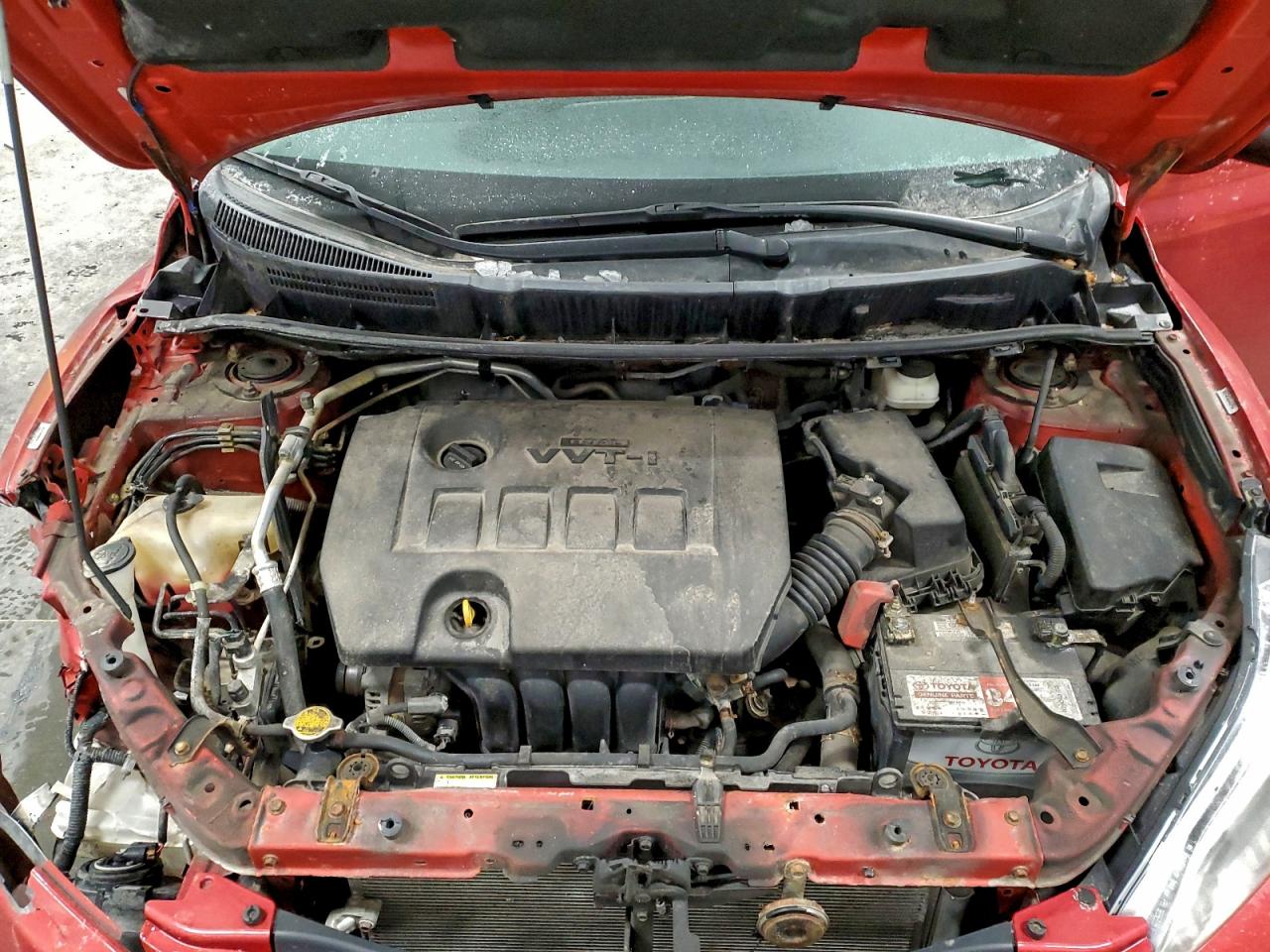 2014 Toyota Matrix Base Red vin: 2T1KU4EE4EC131101
