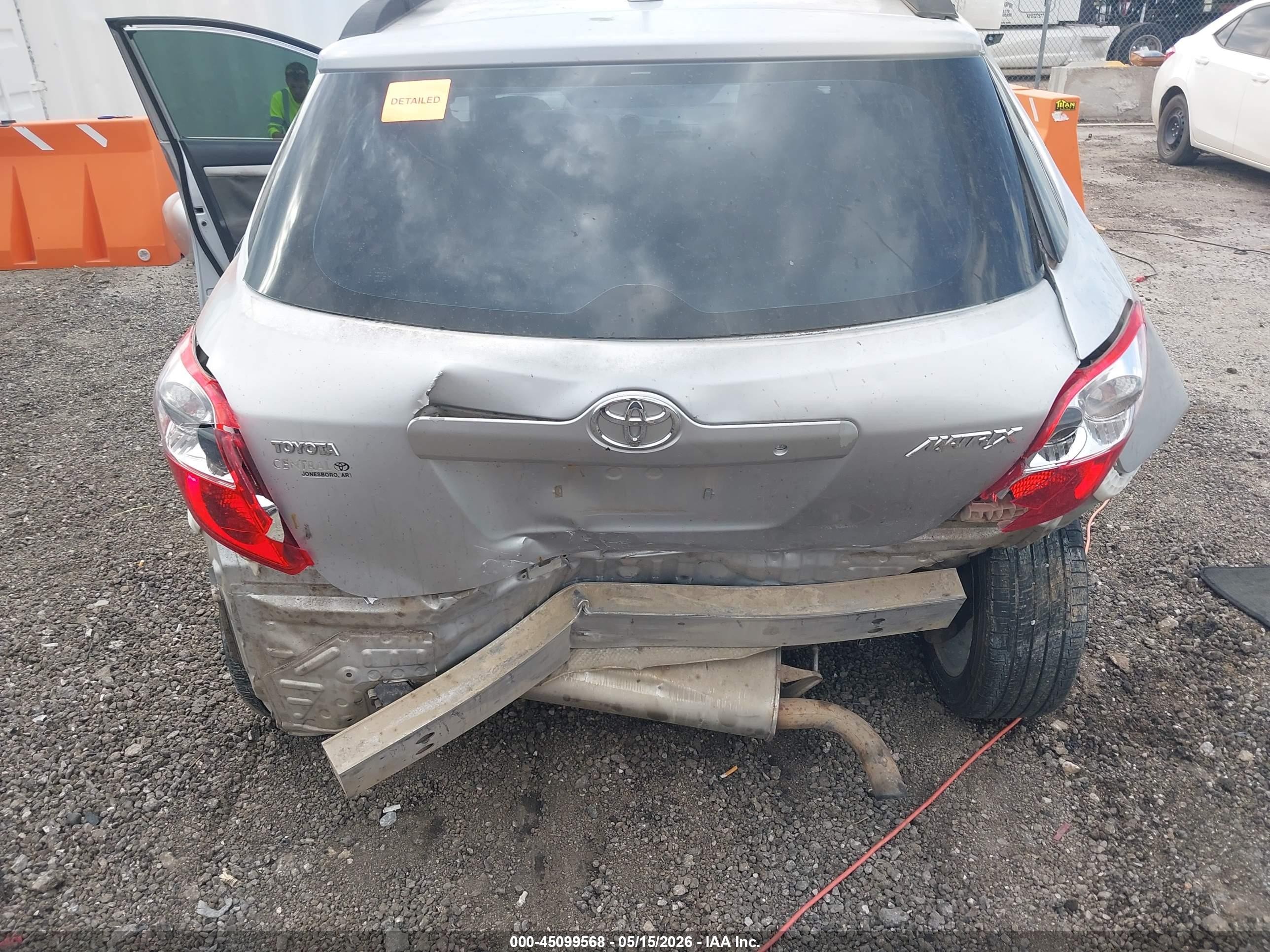 2010 Toyota Matrix   Silver vin: 2T1KU4EE5AC282040