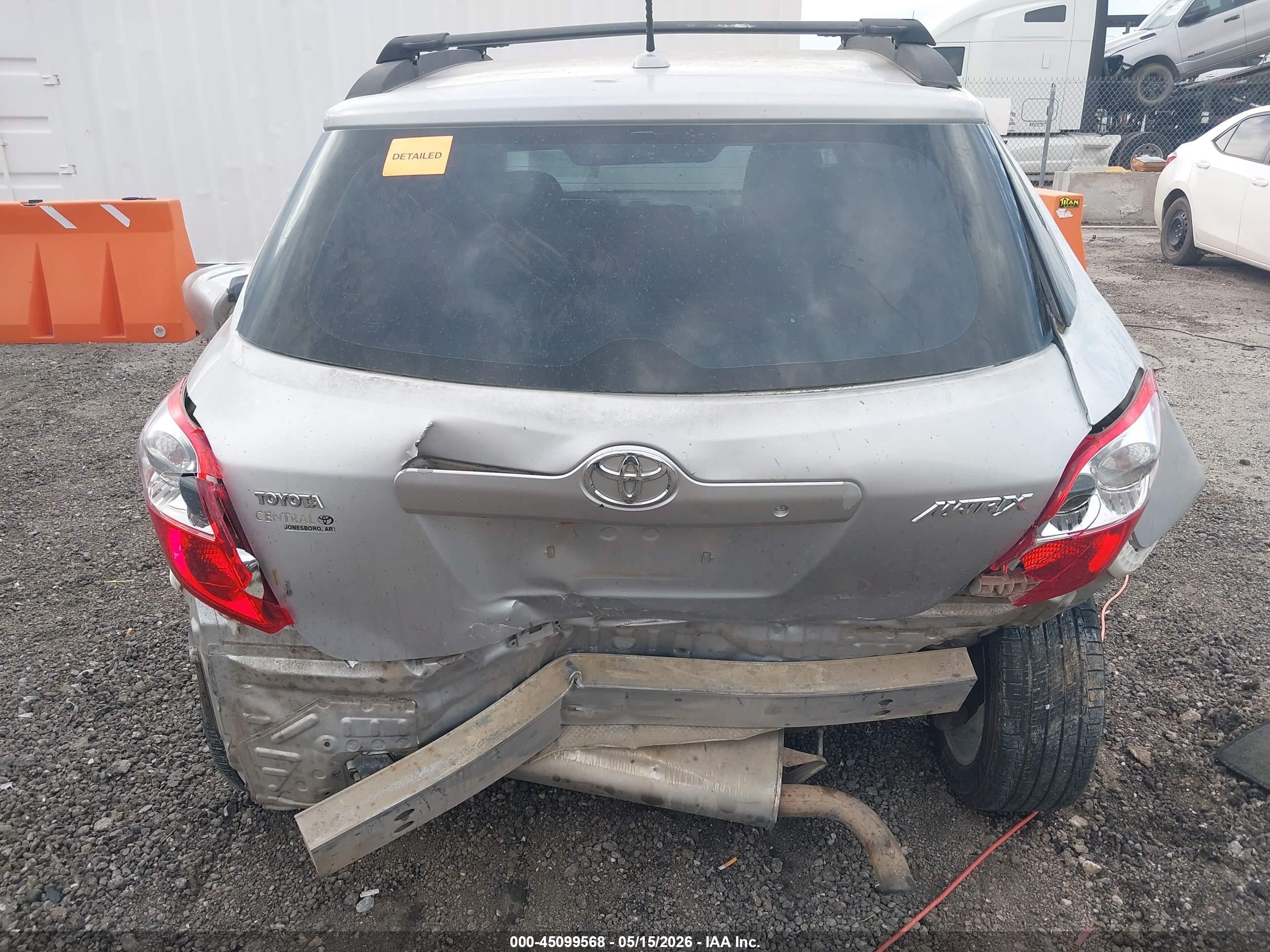 2010 Toyota Matrix   Silver vin: 2T1KU4EE5AC282040