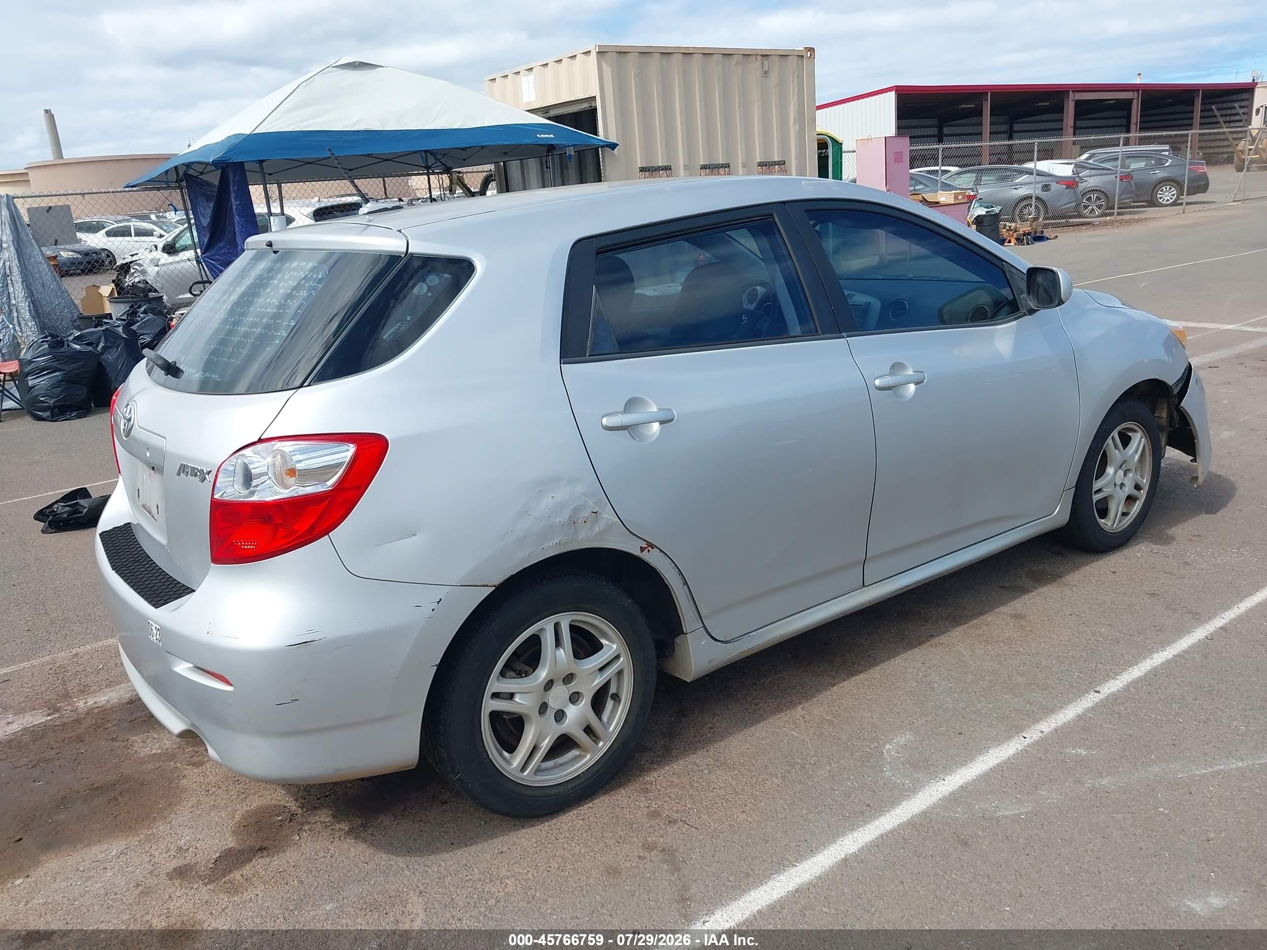 2010 Toyota Matrix   Silver vin: 2T1KU4EE5AC283138