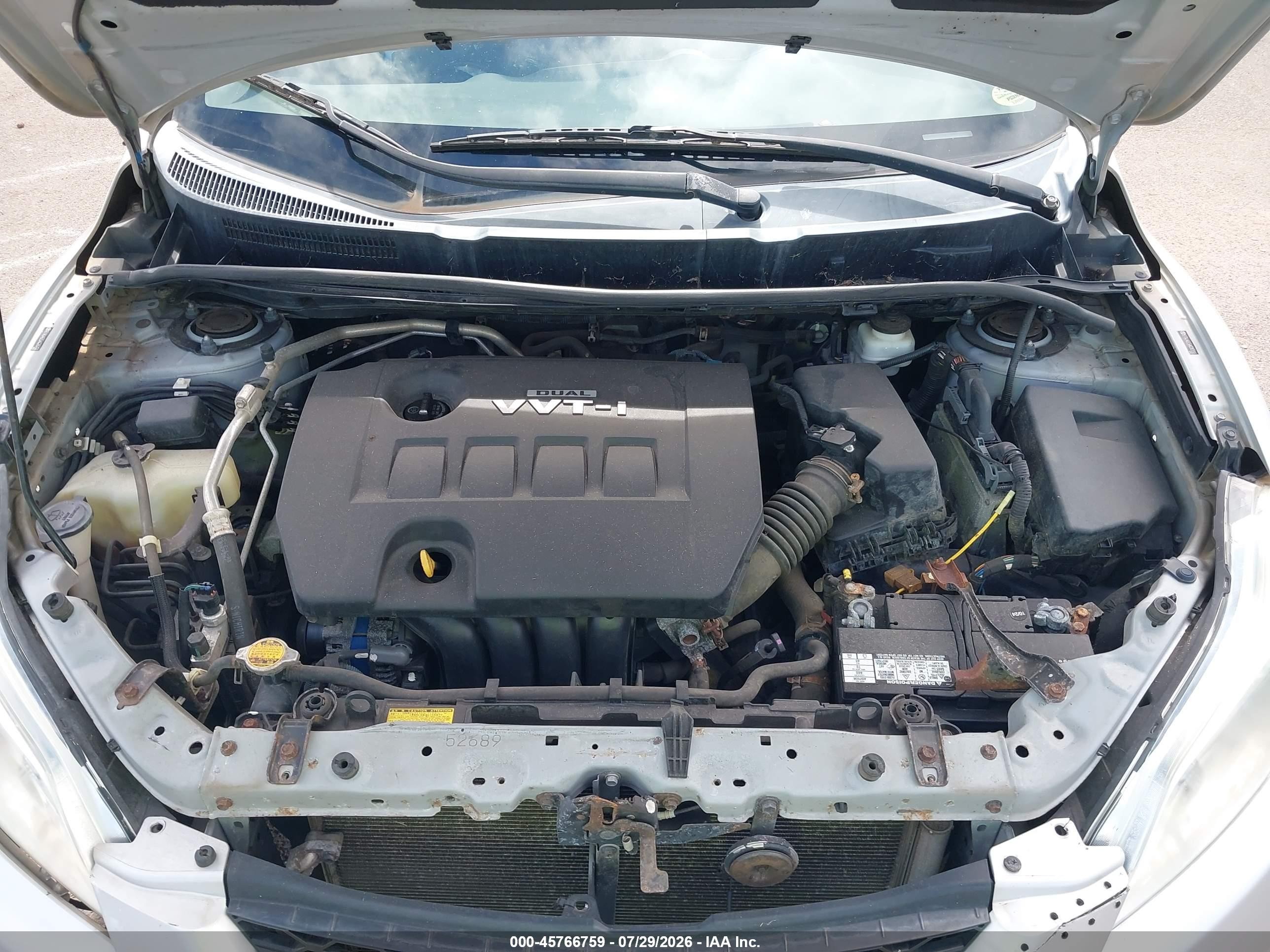 2010 Toyota Matrix   Silver vin: 2T1KU4EE5AC283138