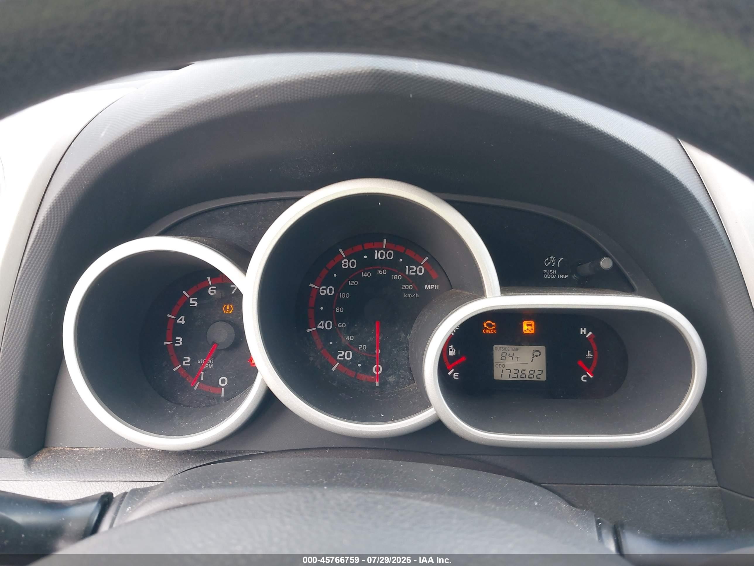2010 Toyota Matrix   Silver vin: 2T1KU4EE5AC283138
