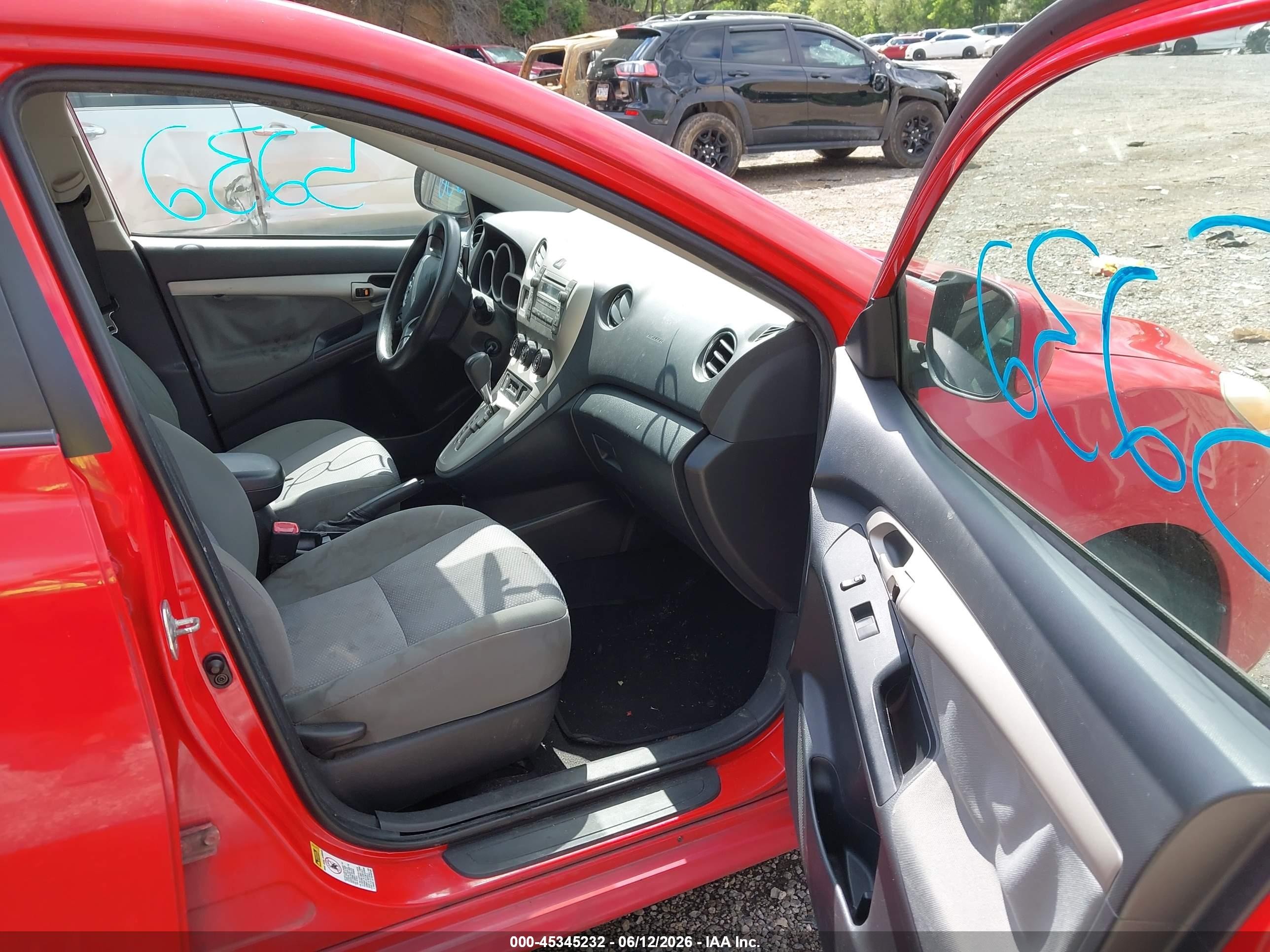 2010 Toyota Matrix   Red vin: 2T1KU4EE5AC309348