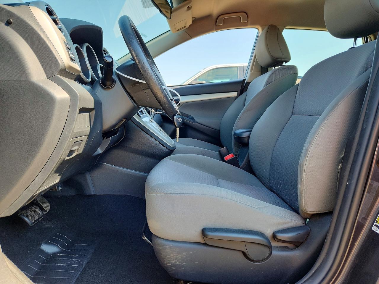 2010 Toyota Matrix Base Gray vin: 2T1KU4EE5AC437153