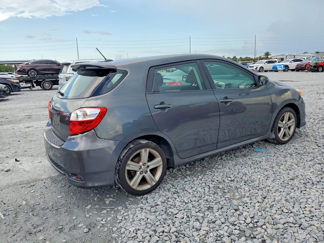 2011 Toyota Matrix Base Gray vin: 2T1KU4EE5BC698591