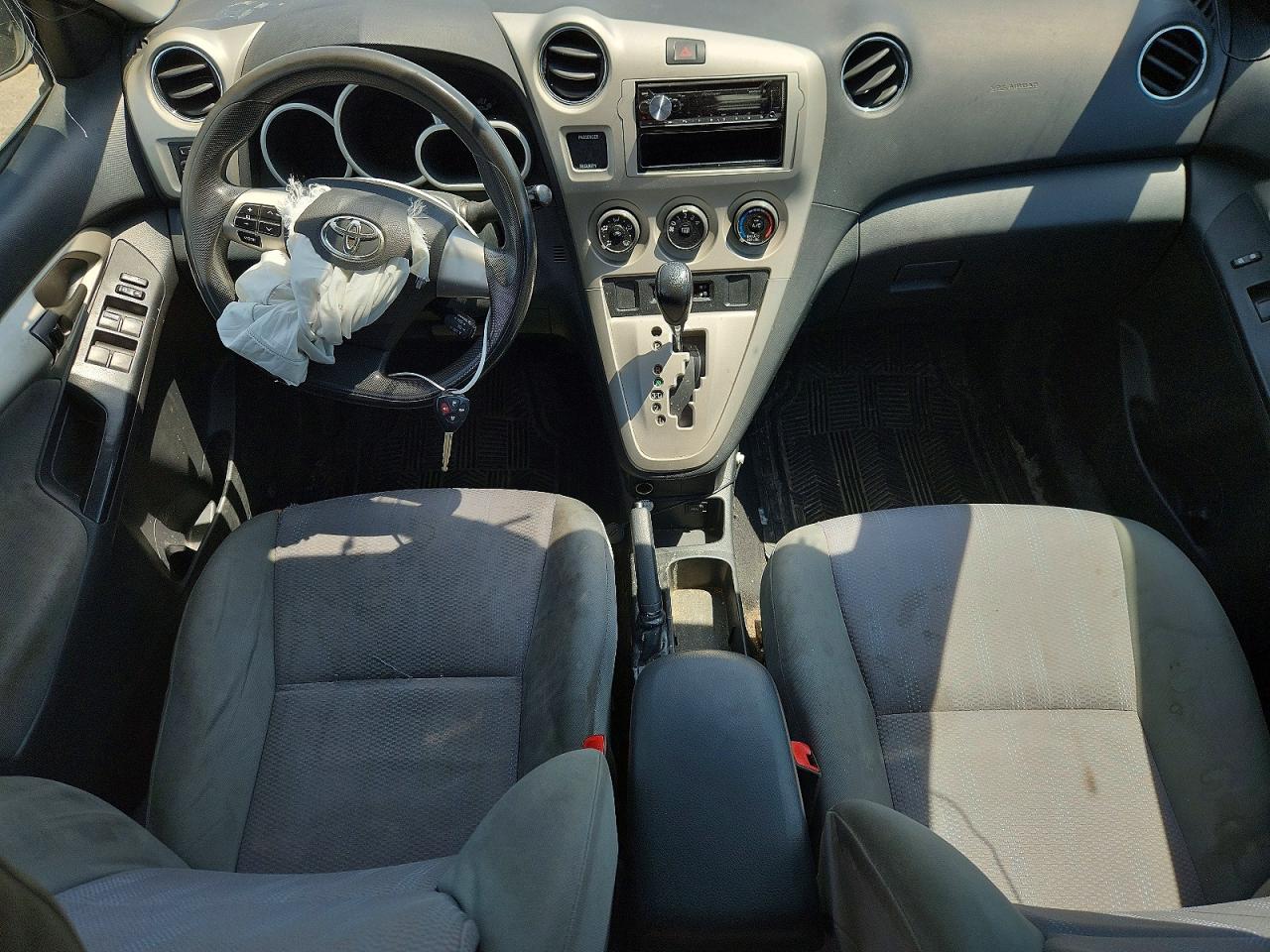 2011 Toyota Matrix Base Silver vin: 2T1KU4EE5BC713865