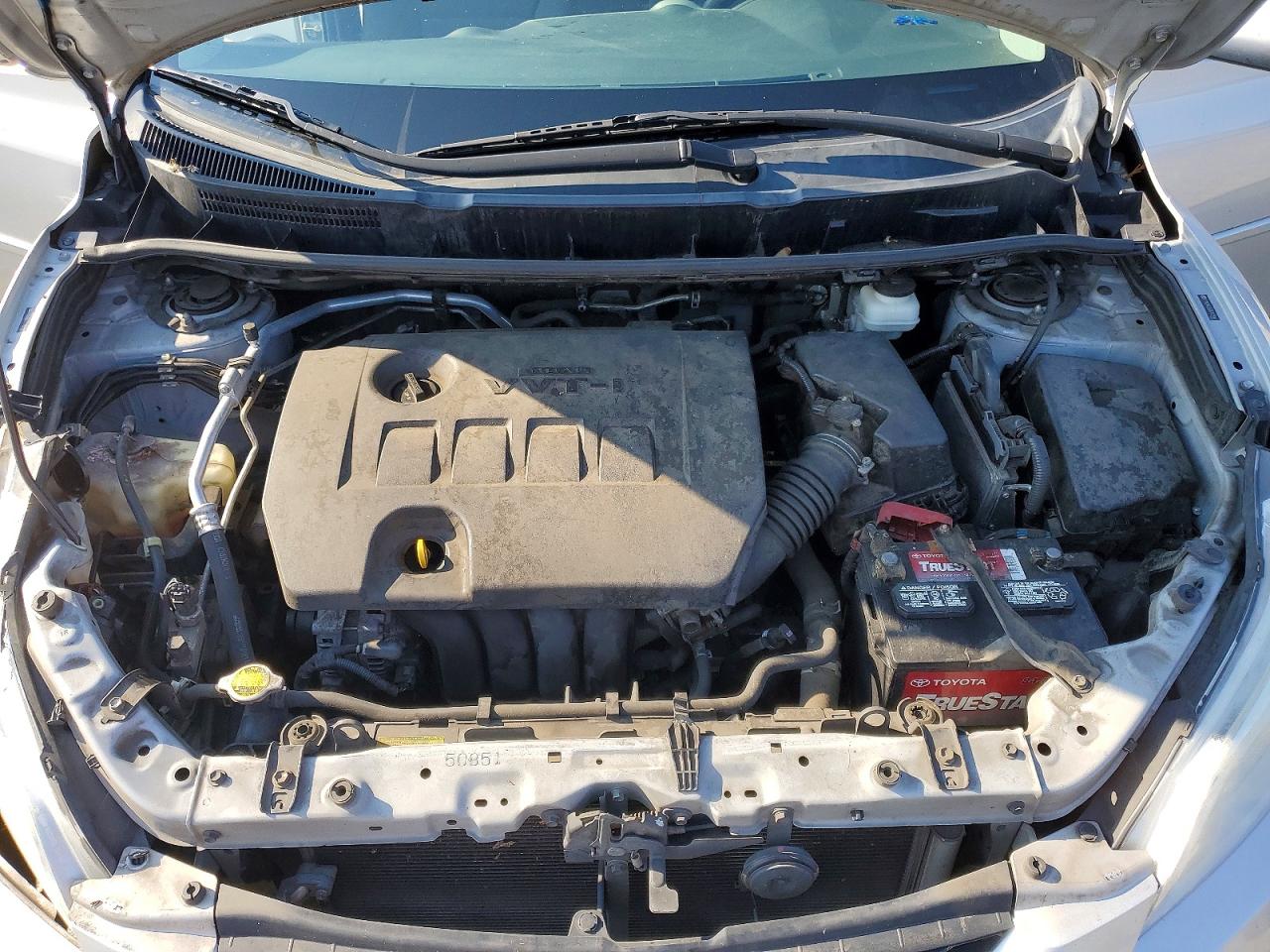 2012 Toyota Matrix L Silver vin: 2T1KU4EE5CC762596