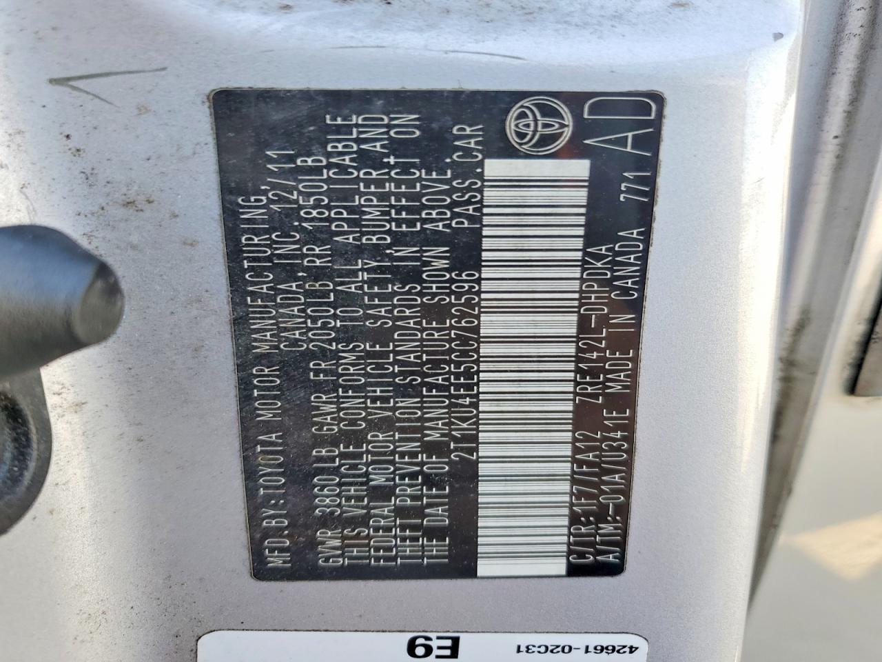2012 Toyota Matrix L Silver vin: 2T1KU4EE5CC762596