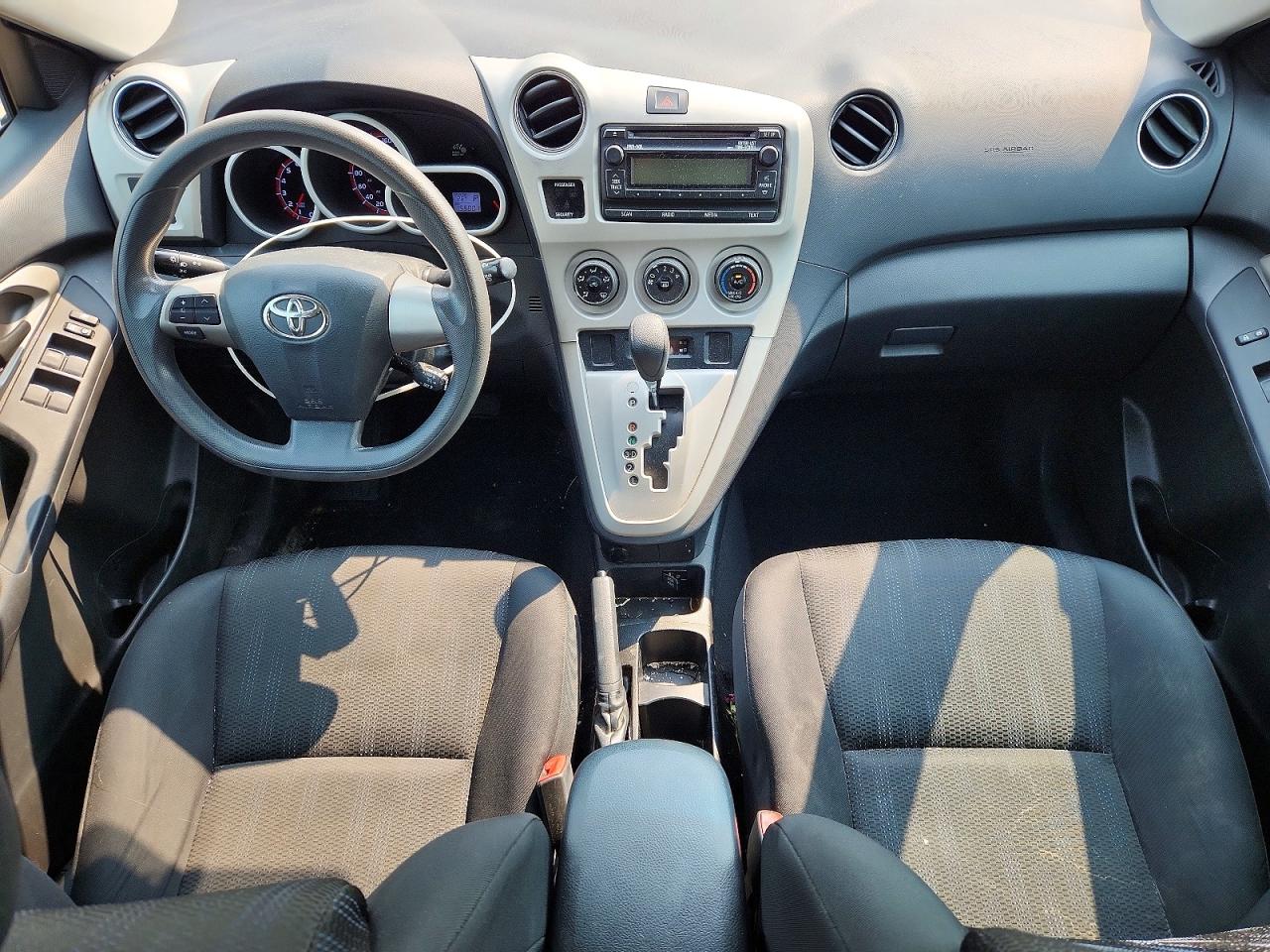 2014 Toyota Matrix Base Серебряный vin: 2T1KU4EE5EC128546