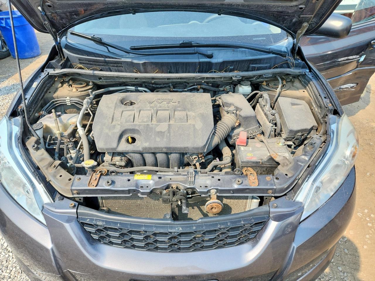 2014 Toyota Matrix Base Серебряный vin: 2T1KU4EE5EC128546