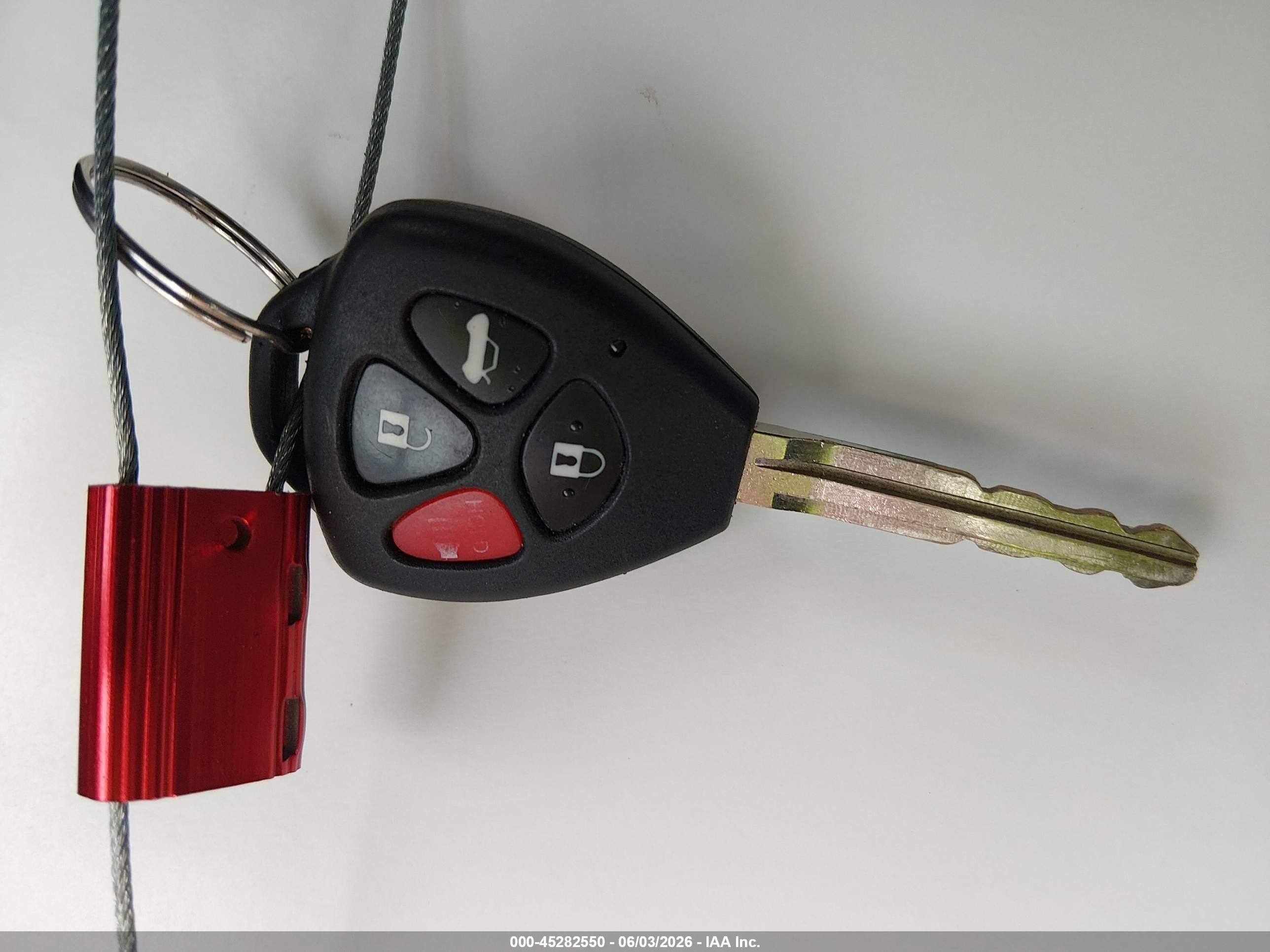 2010 Toyota Matrix   Red vin: 2T1KU4EE6AC232795