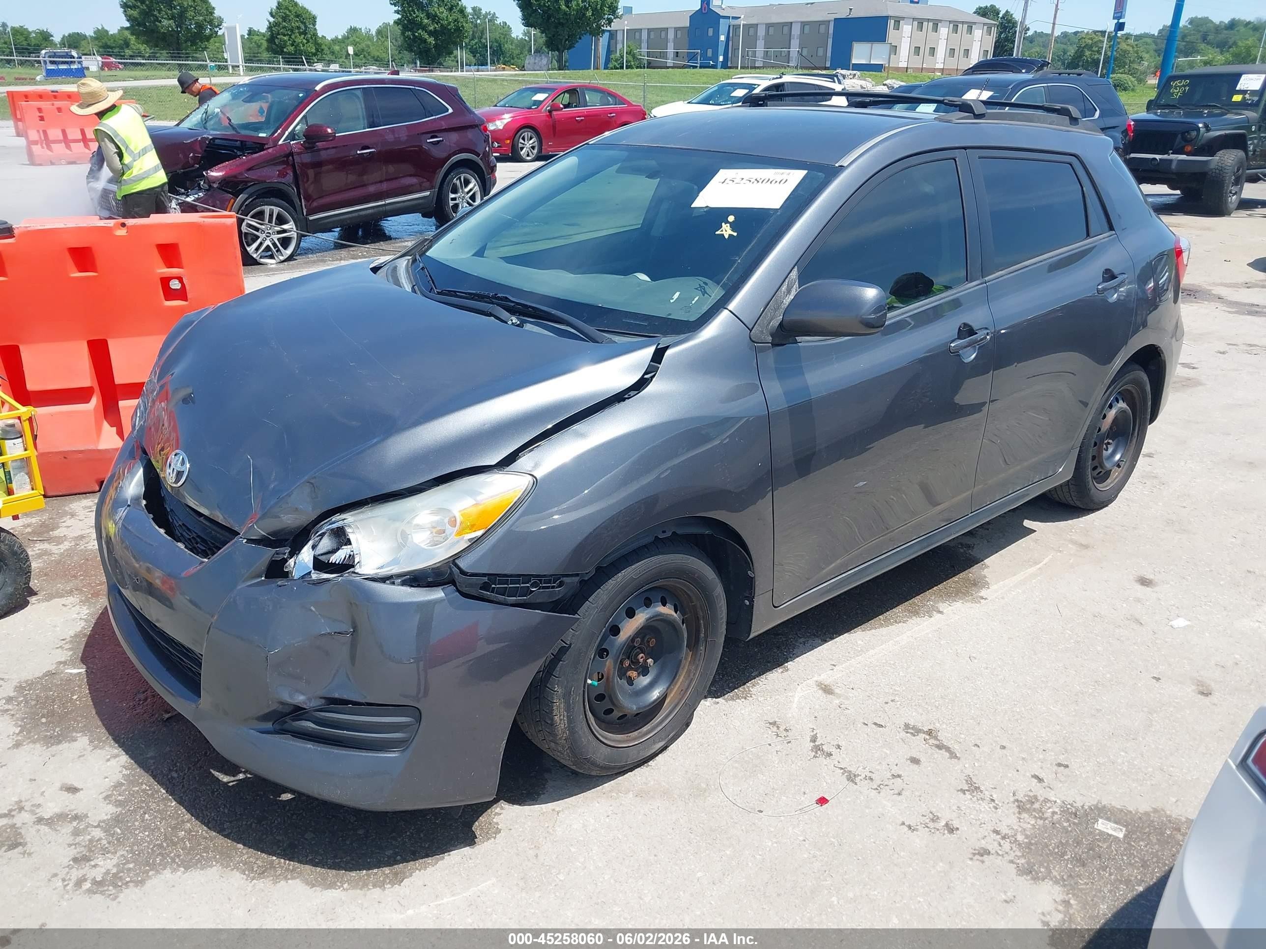 2010 Toyota Matrix   Gray vin: 2T1KU4EE6AC311884