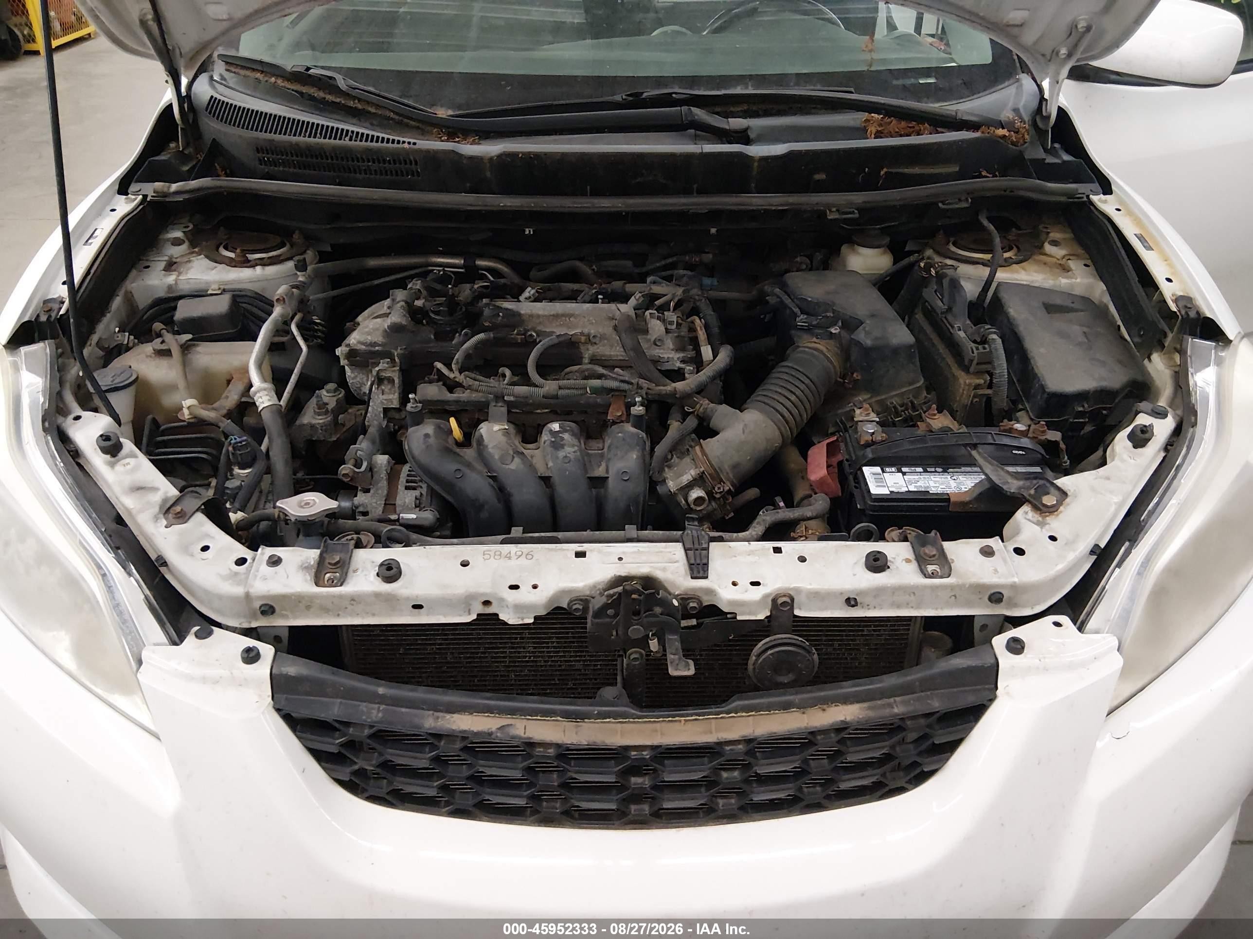 2010 Toyota Matrix   White vin: 2T1KU4EE6AC335313