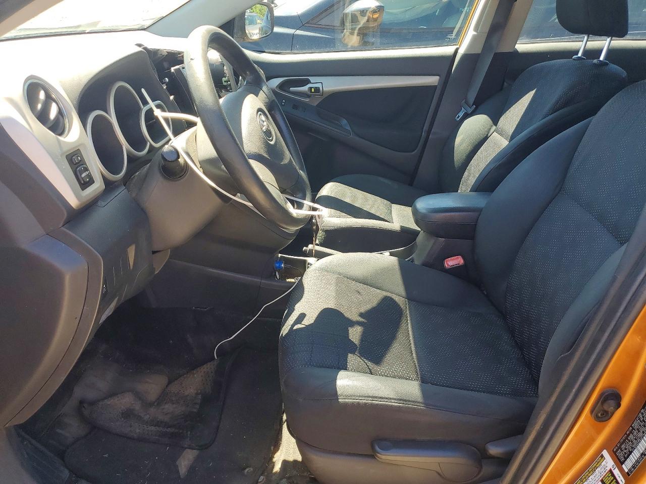 2010 Toyota Matrix Base Gold vin: 2T1KU4EE6AC336946