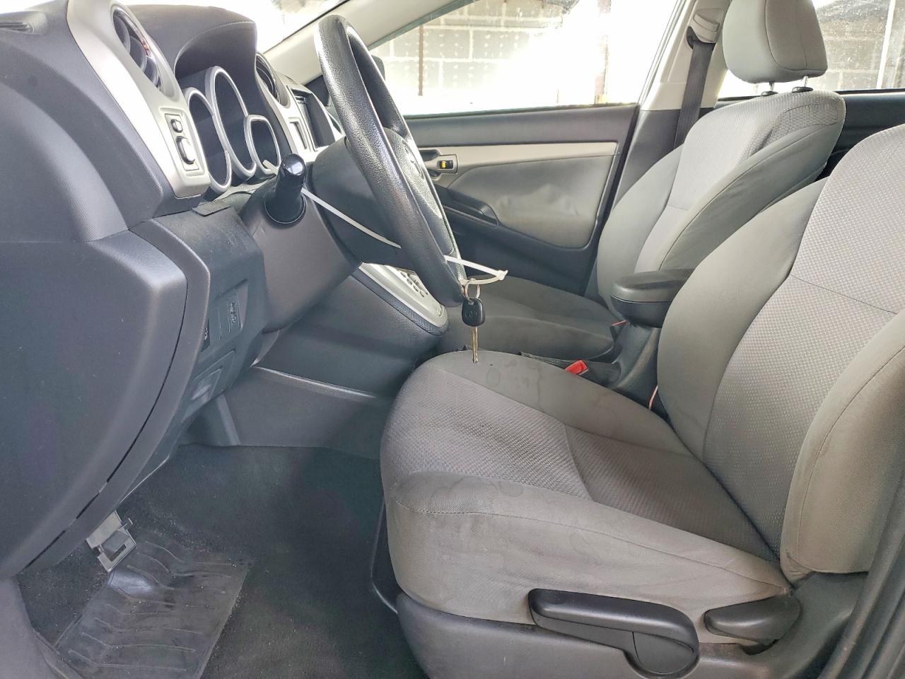 2010 Toyota Matrix Base Gray vin: 2T1KU4EE6AC367419