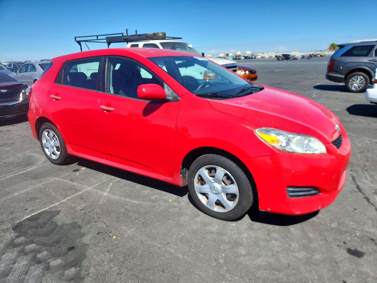 2010 Toyota Matrix Base Red vin: 2T1KU4EE6AC438313