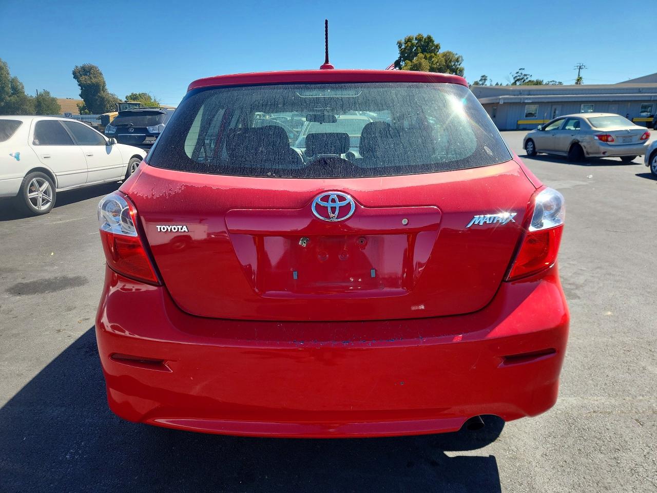 2010 Toyota Matrix Base Red vin: 2T1KU4EE6AC438313