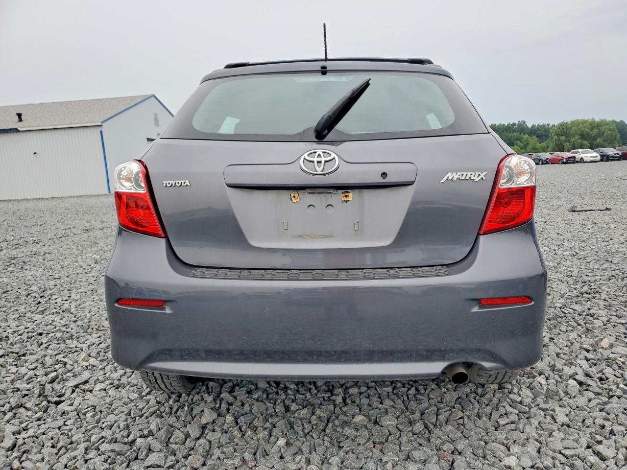 2010 Toyota Matrix Base Gray vin: 2T1KU4EE7AC362908