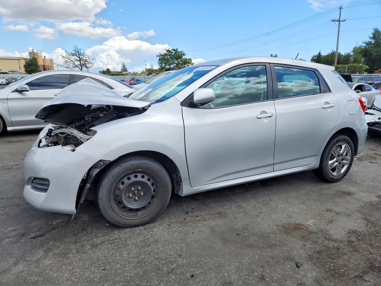 2011 Toyota Matrix Base Серебряный vin: 2T1KU4EE7BC547817