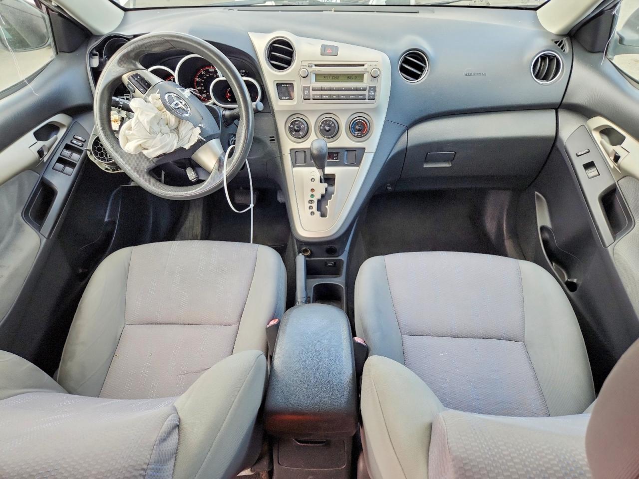 2011 Toyota Matrix Base Серебряный vin: 2T1KU4EE7BC547817